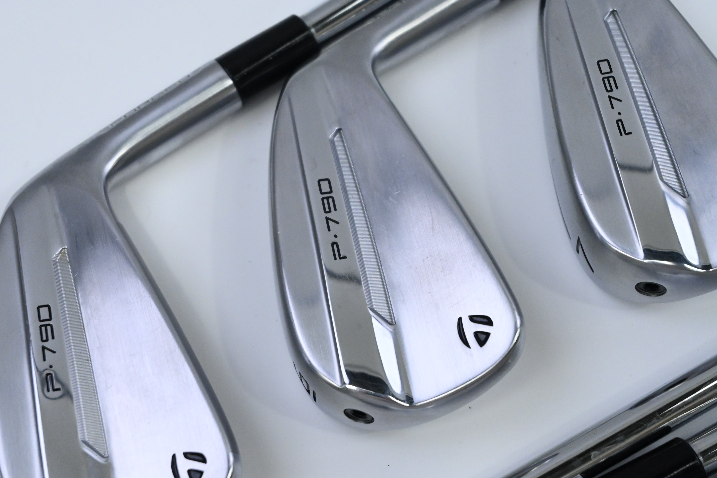 Taylormade P790 2025 Irons / 5-PW+AW / Stiff Flex NS Pro Modus3 Tour 105 Shafts
