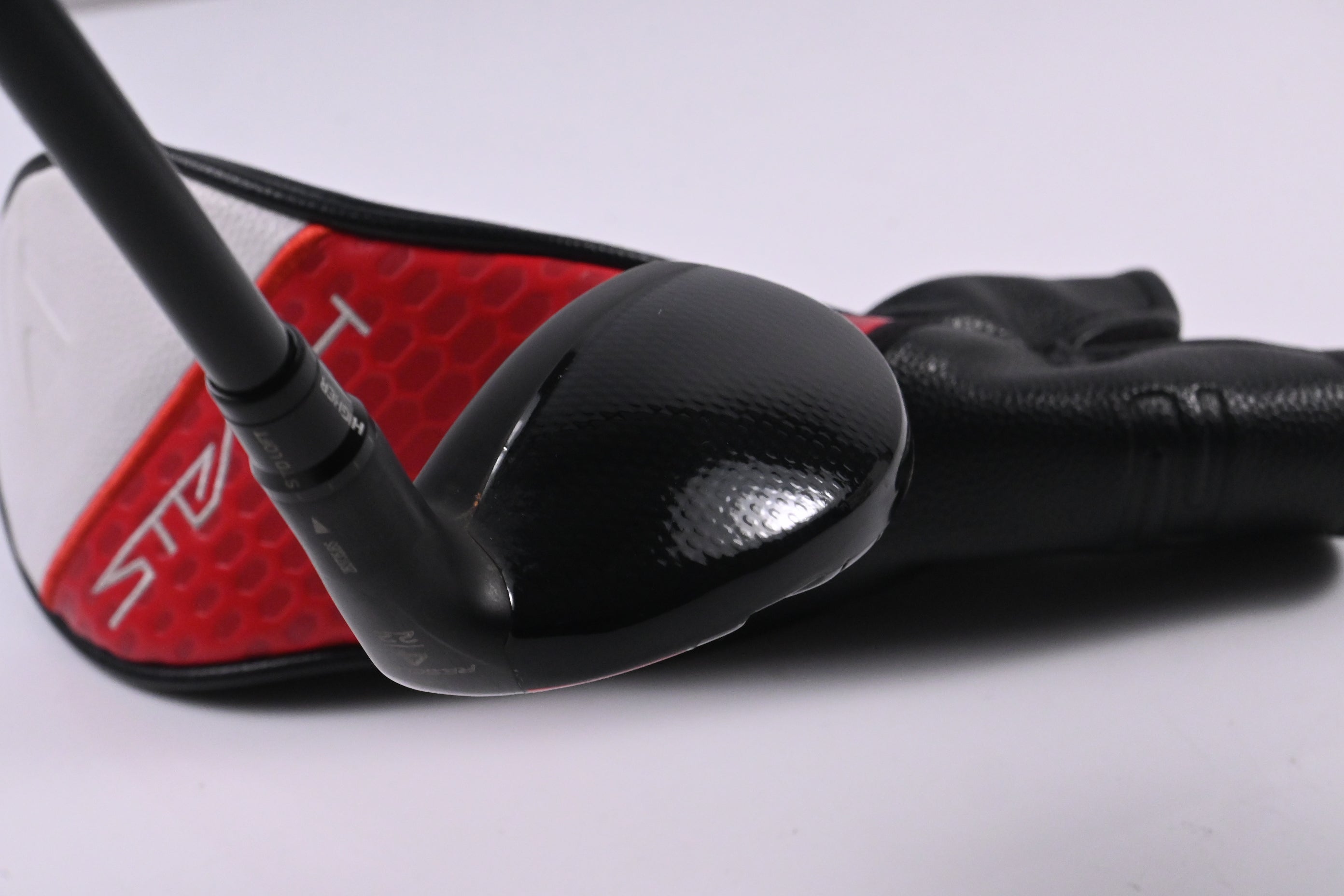 Taylormade Stealth 2 Plus #4 Hybrid / 22 Degree / Regular Flex Kai'li Red 75