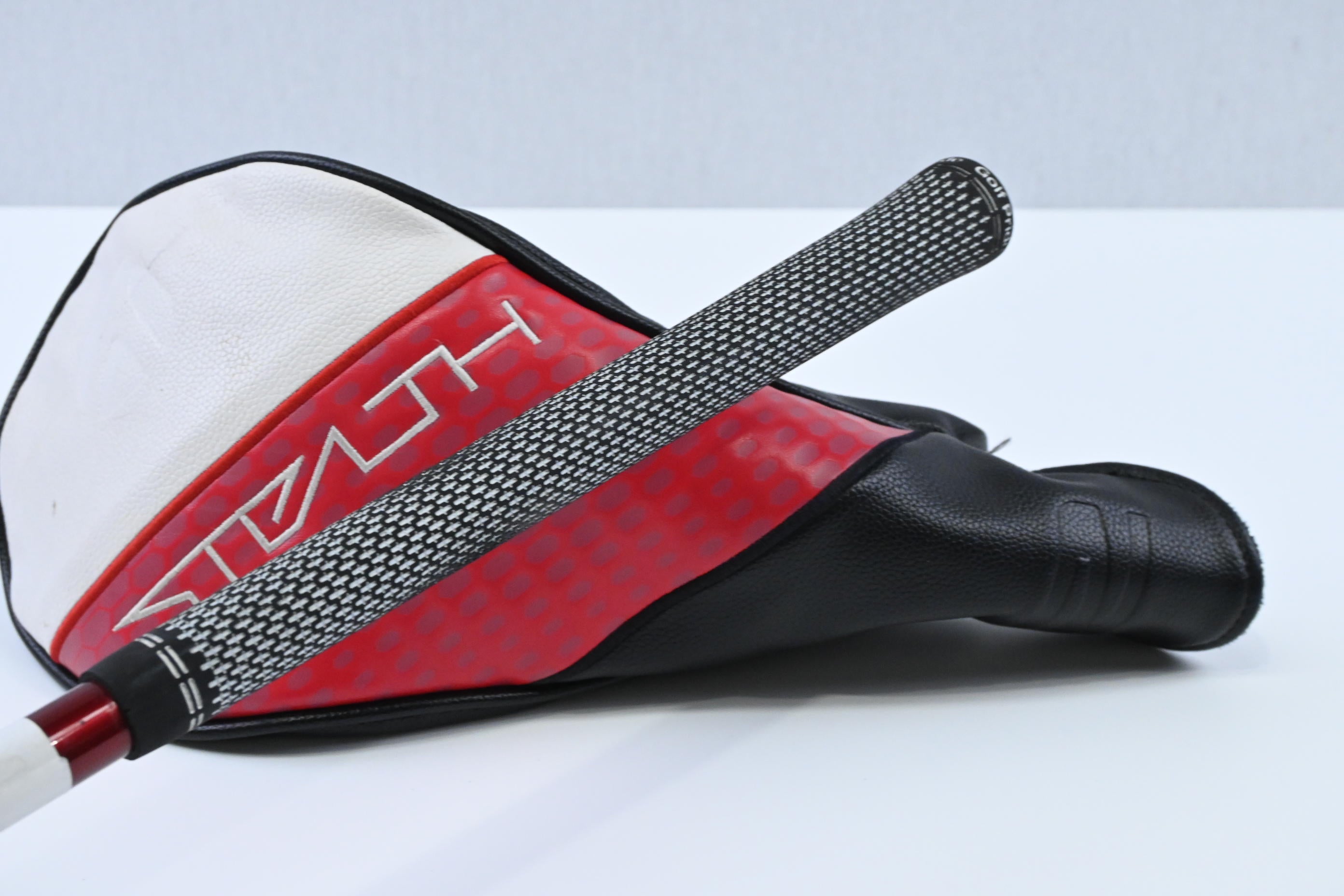 Taylormade Stealth 2 Driver / 9 Degree / Stiff Flex HZRDUS Smoke Red RDX 60