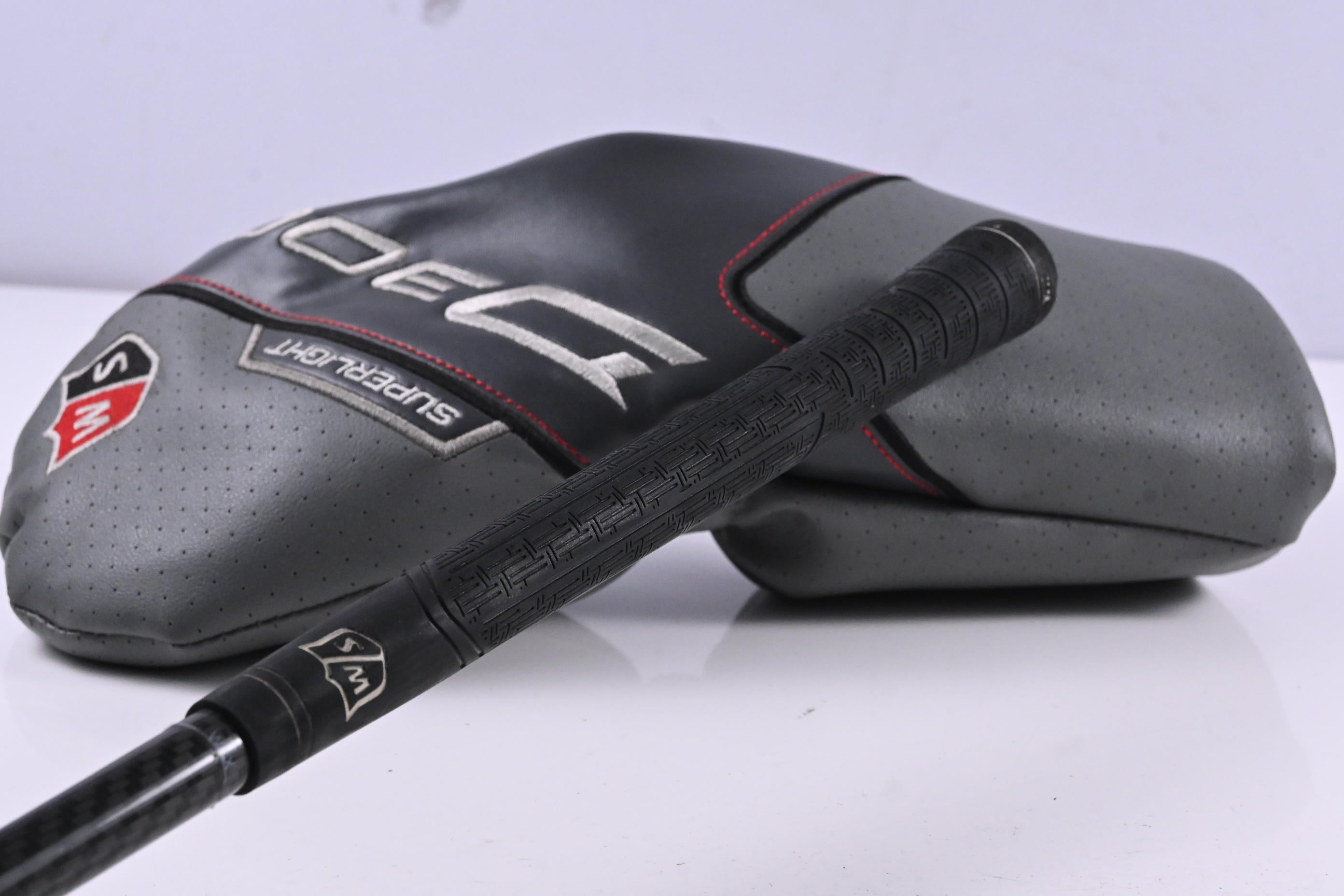 Wilson Staff D300 SL Driver / 10.5 Degree / Regular Flex D300 Superlight Shaft