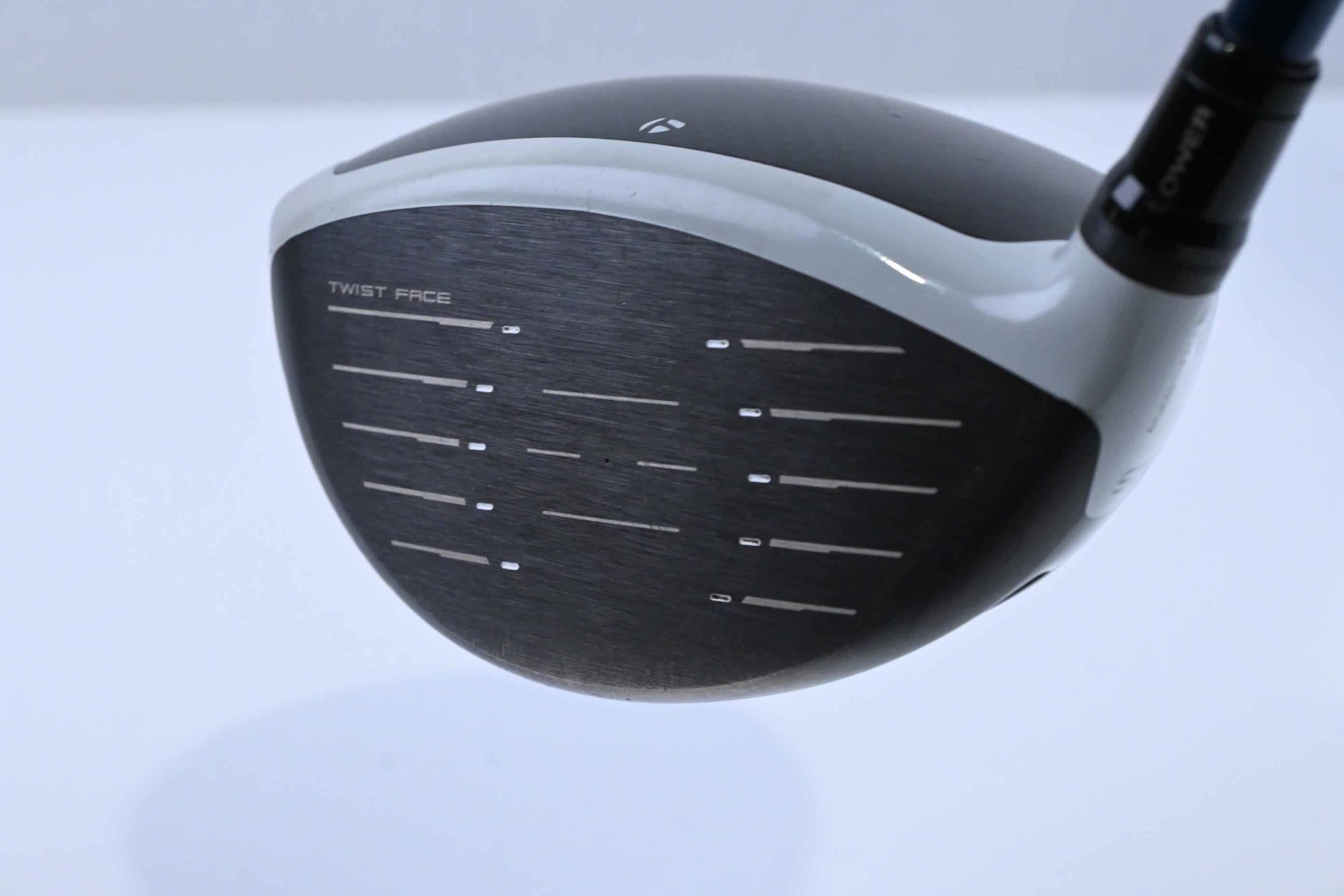 Taylormade SIM2 Max Driver / 10.5 Degree / Regular Flex Fujikura Ventus Blue 5