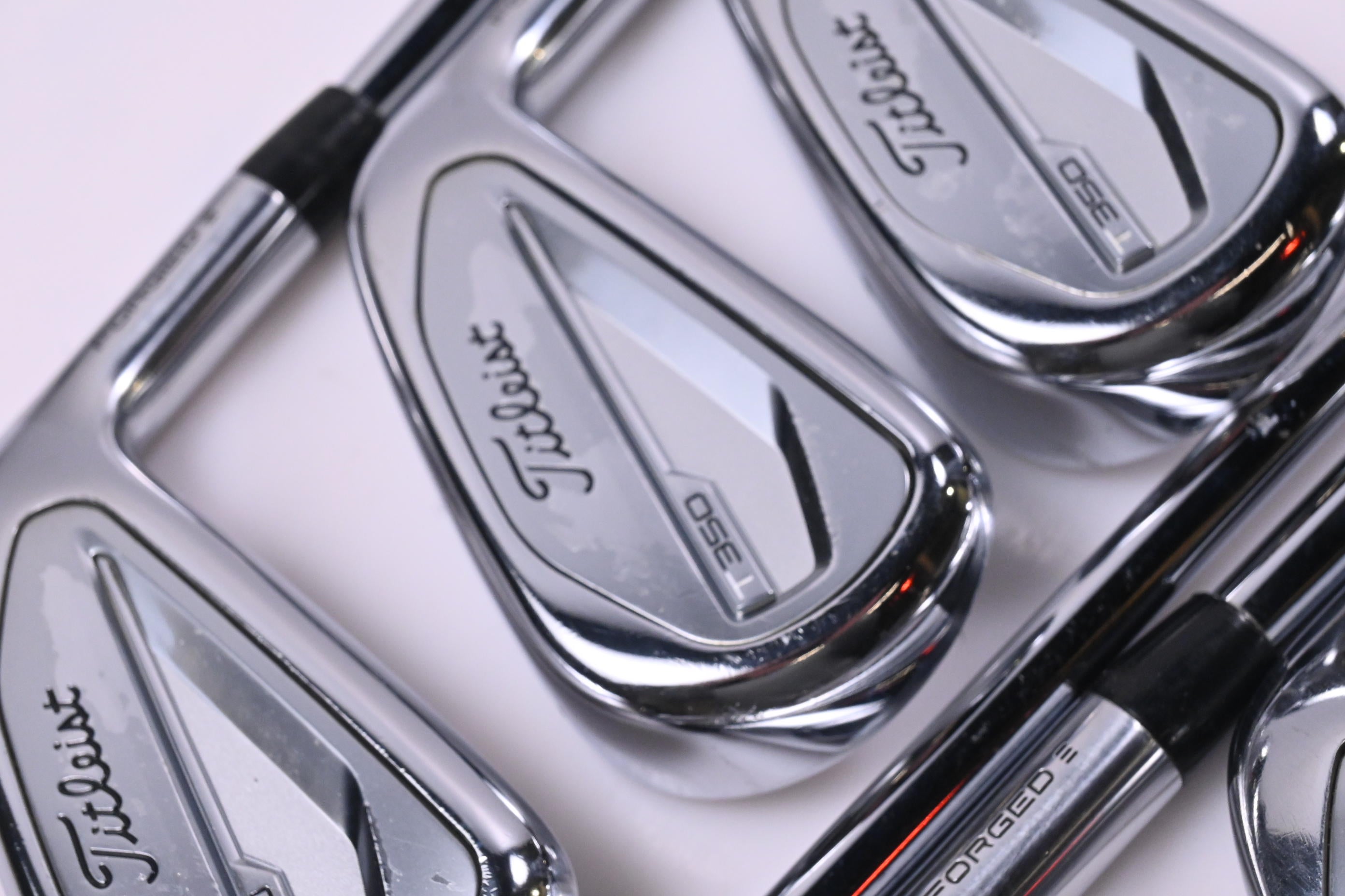 Titleist T350 Irons / 5-PW+48° / Regular Flex AMT Red R300 Shafts