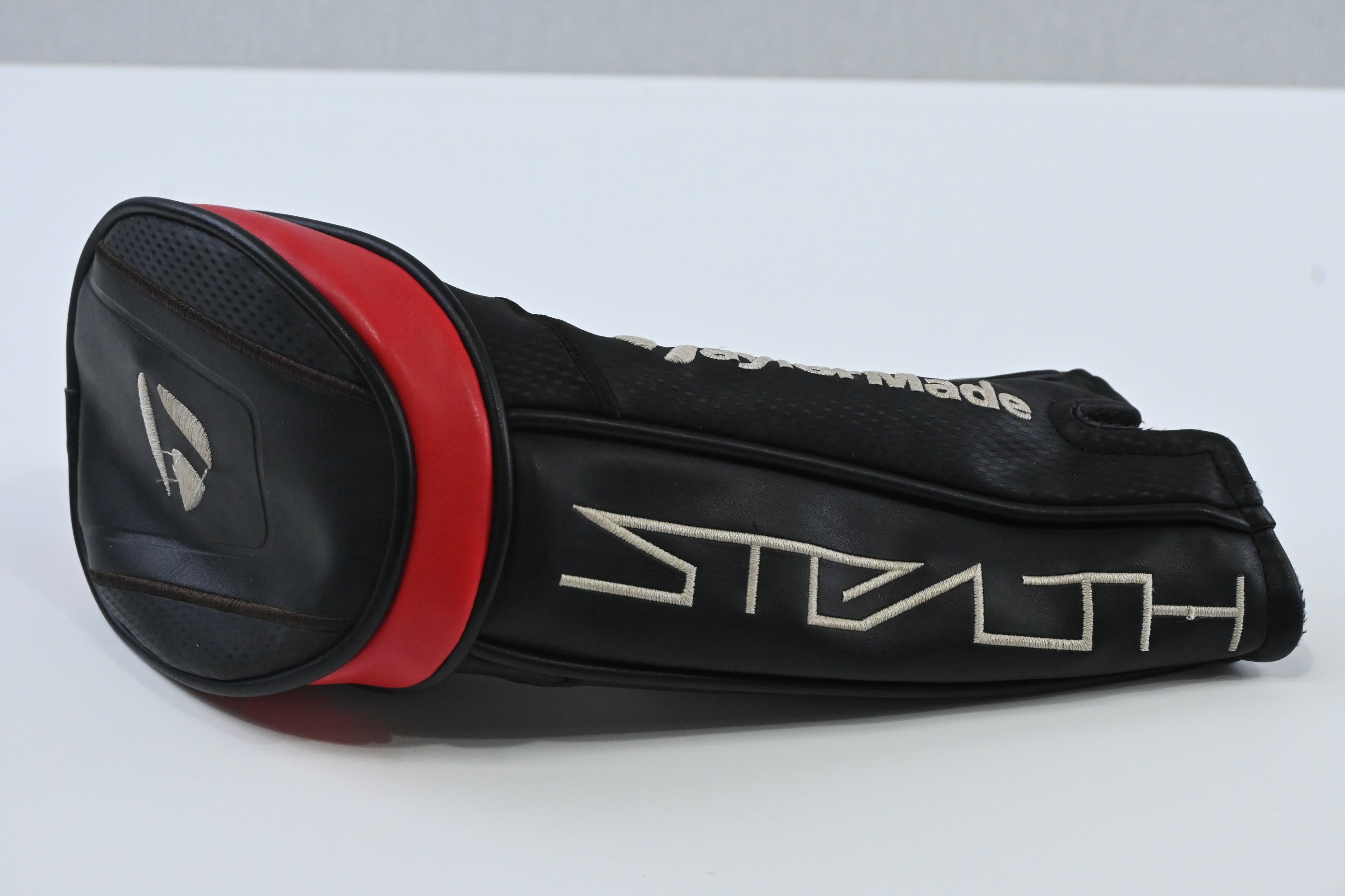 Left Hand Taylormade Stealth Plus #5 Wood / 19 Degree / Stiff Flex HZRDUS 75