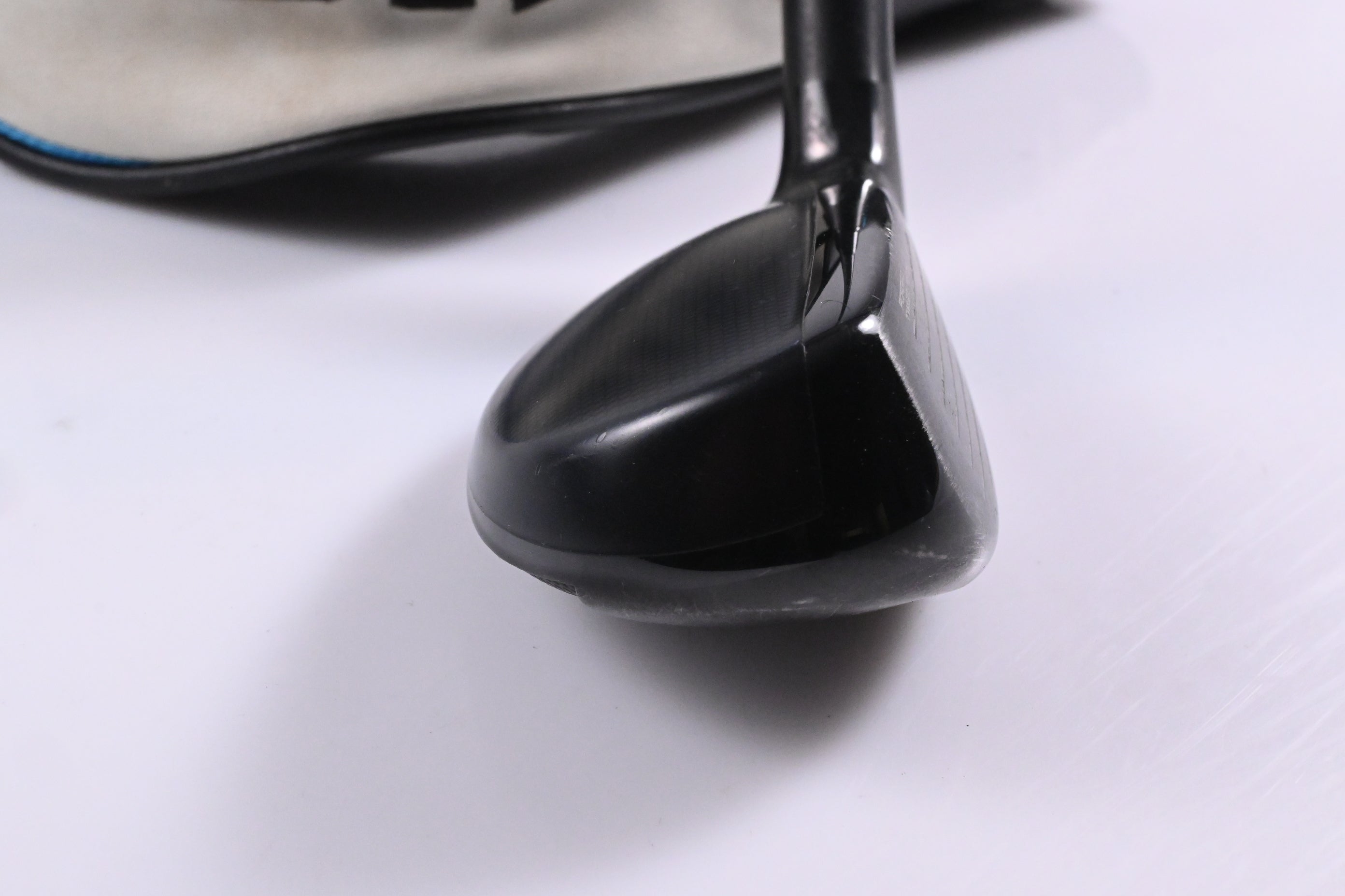 Taylormade SIM2 #4 Hybrid / 22 Degree / X-Flex Project X HZRDUS Smoke Black 90