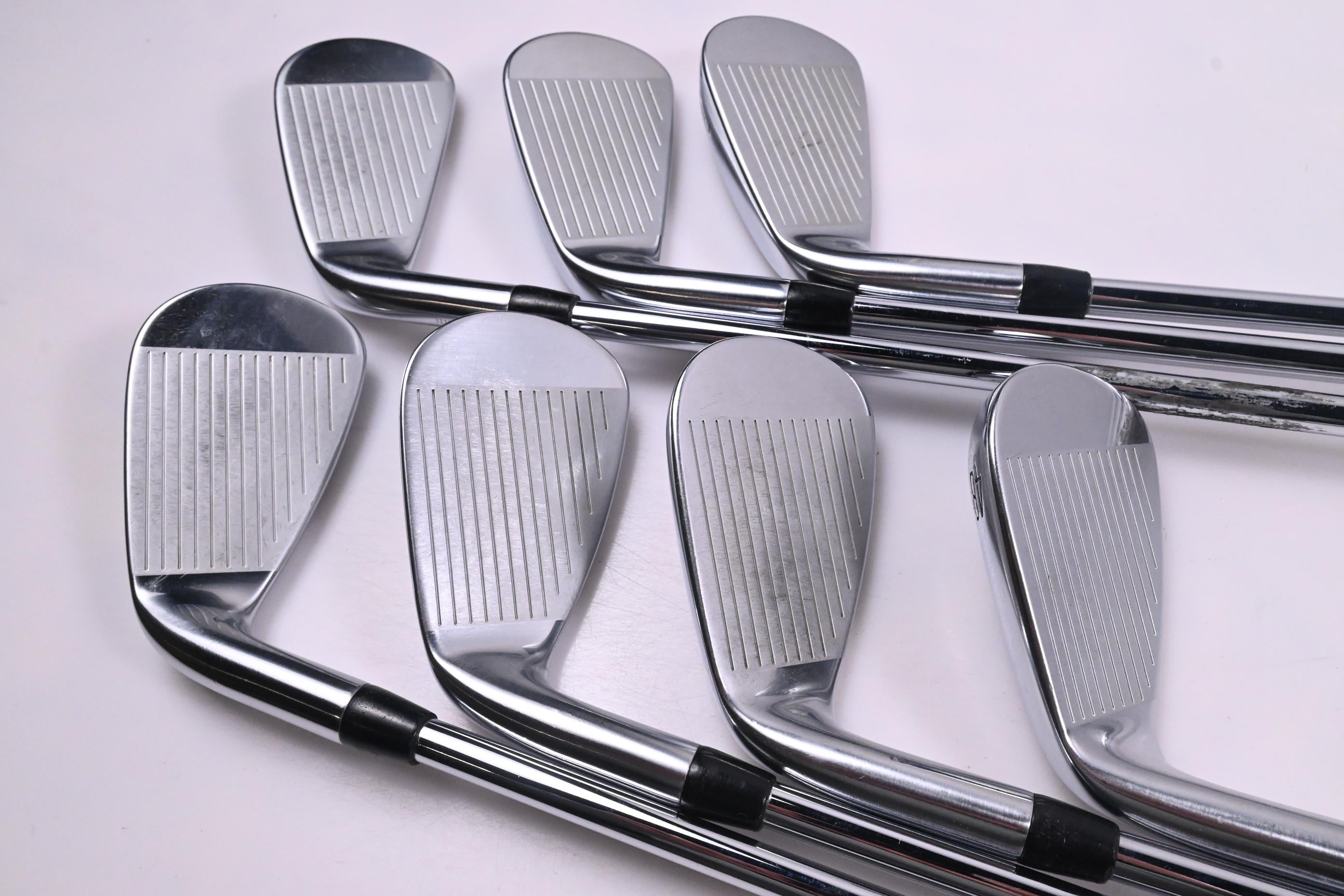 Titleist T350 Irons / 5-PW+48° / Regular Flex AMT Red R300 Shafts