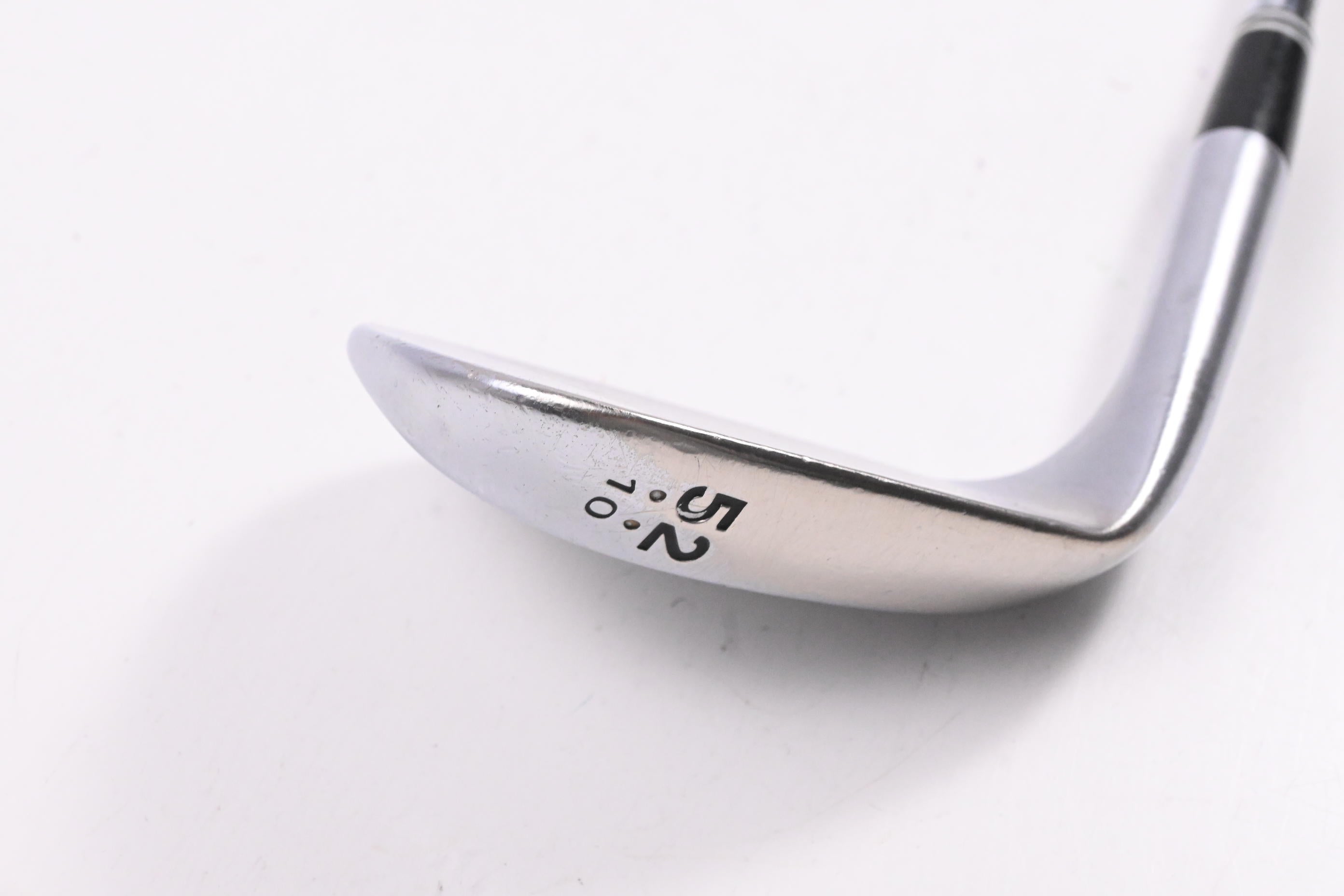 Cleveland 588 RTX Gap Wedge / 52 Degree / Wedge Flex Dynamic Gold Shaft
