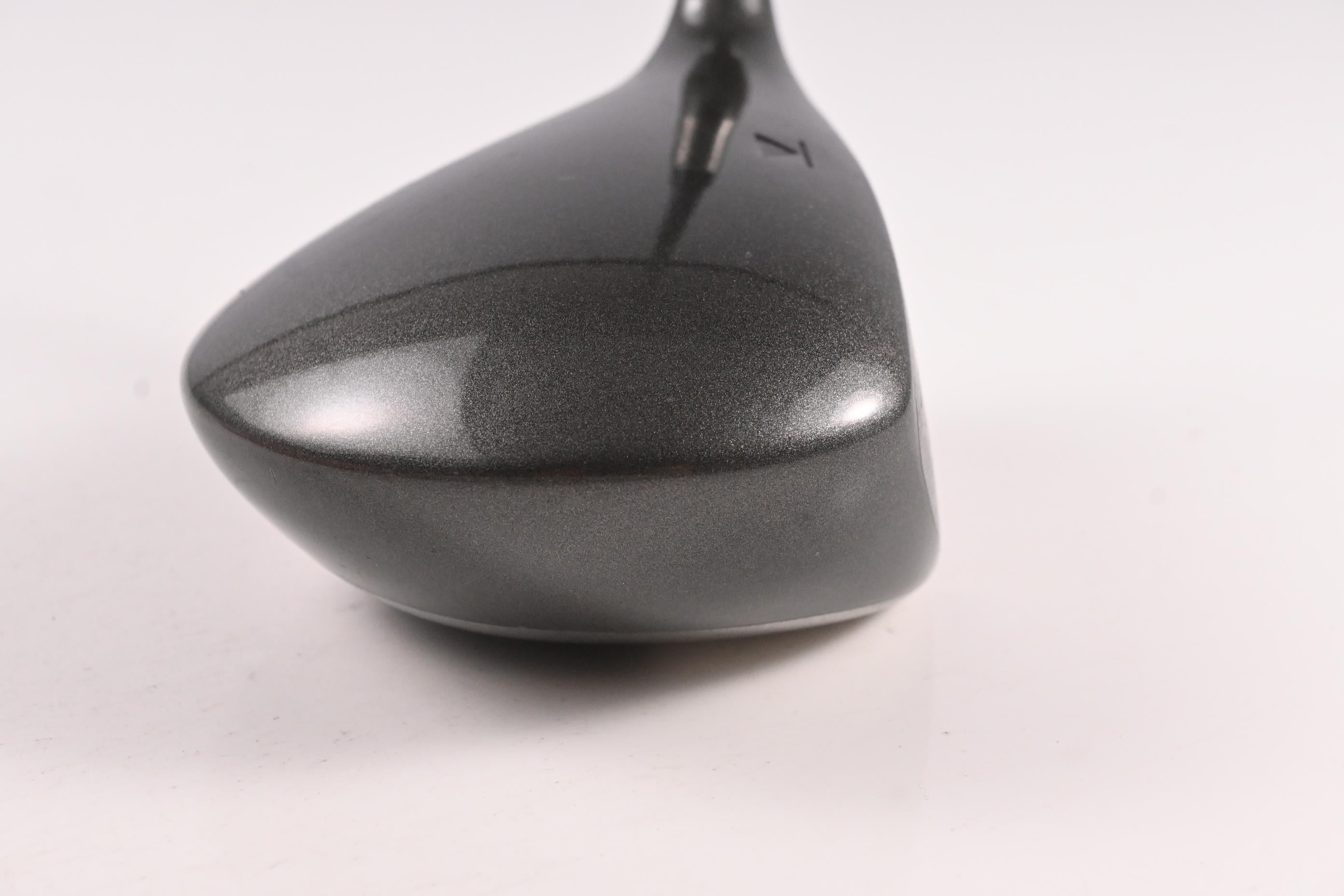 Titleist 975 D Driver / 10.5 Degree / Regular Flex Titleist Ultralite Shaft