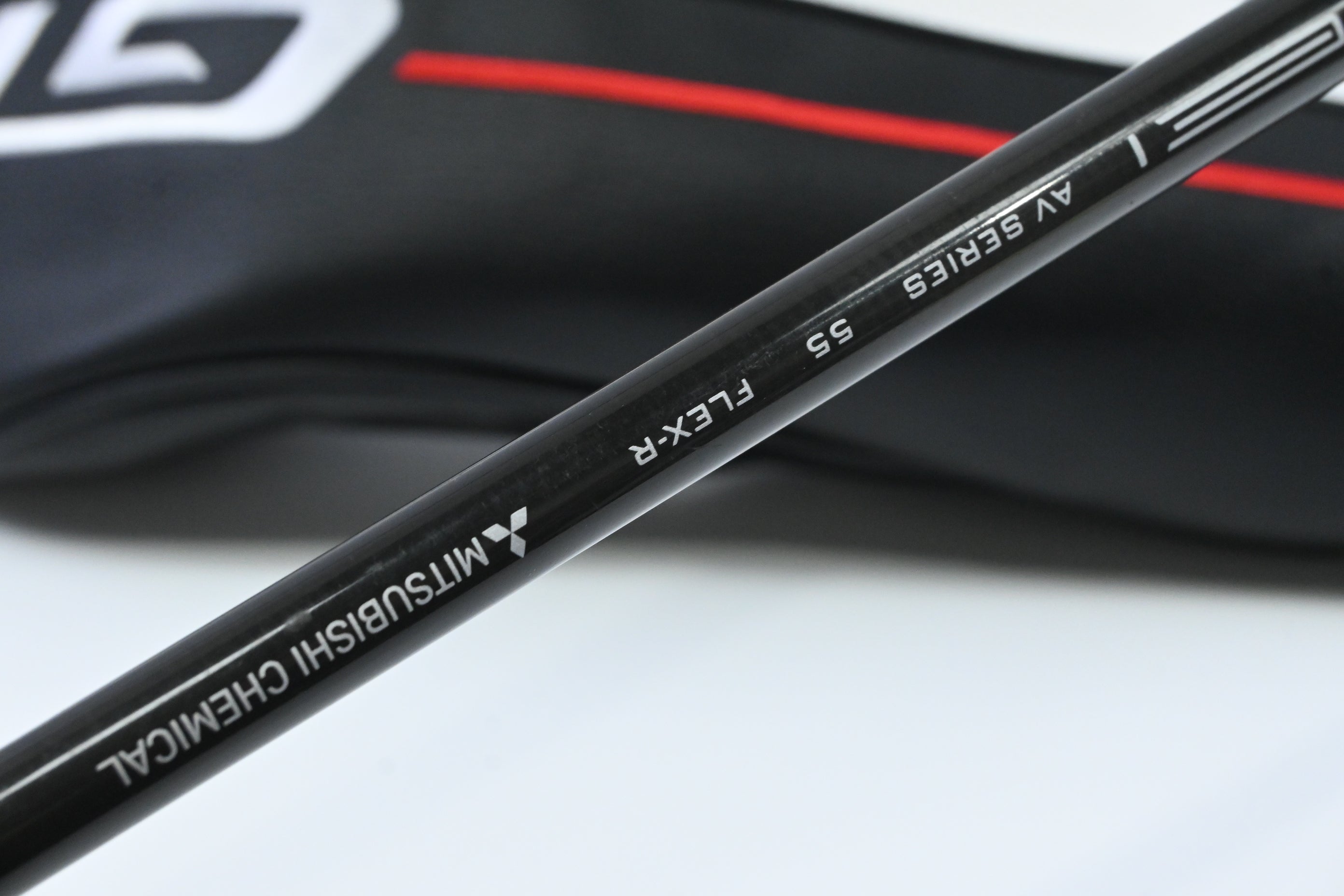 Titleist GT2 Driver / 9 Degree / Regular Flex Tensei AV Raw Blue 55 Shaft