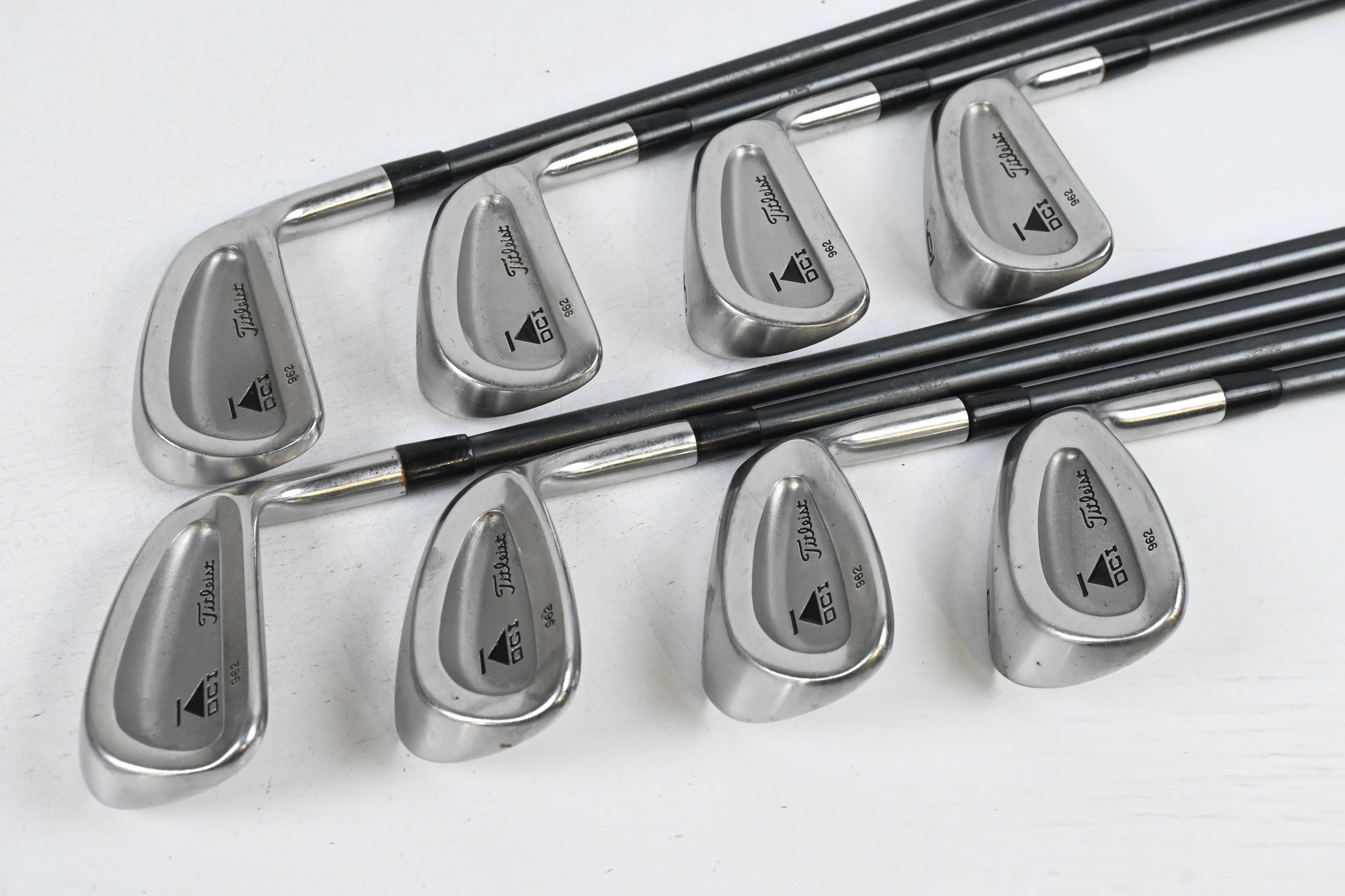 Titleist DCI 962 Irons / 4-9i / Regular Flex Titleist Select Shafts