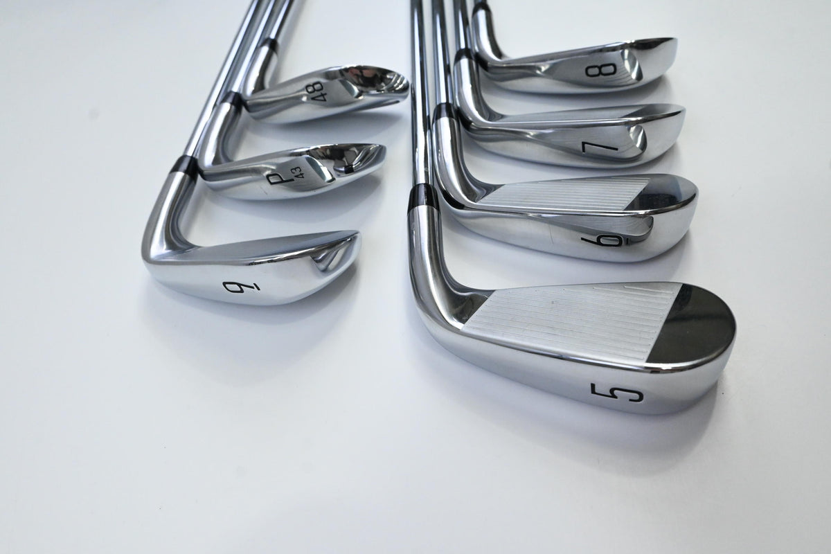Left Hand Titleist T350 2023 Irons / 5-PW+48° / Regular Flex AMT Red R300 Shafts