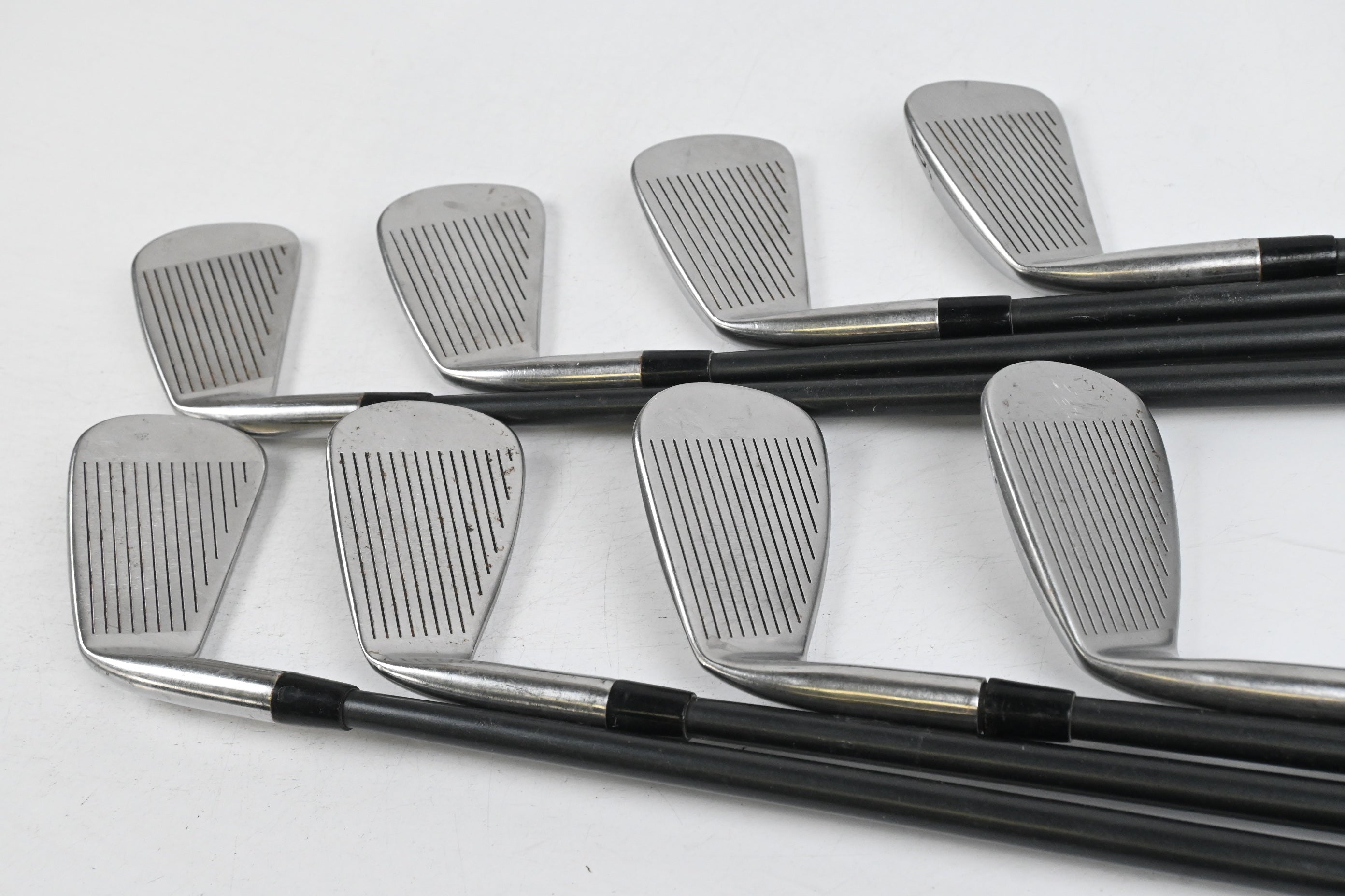 Titleist DCI 962 Irons / 4-9i / Regular Flex Titleist Select Shafts