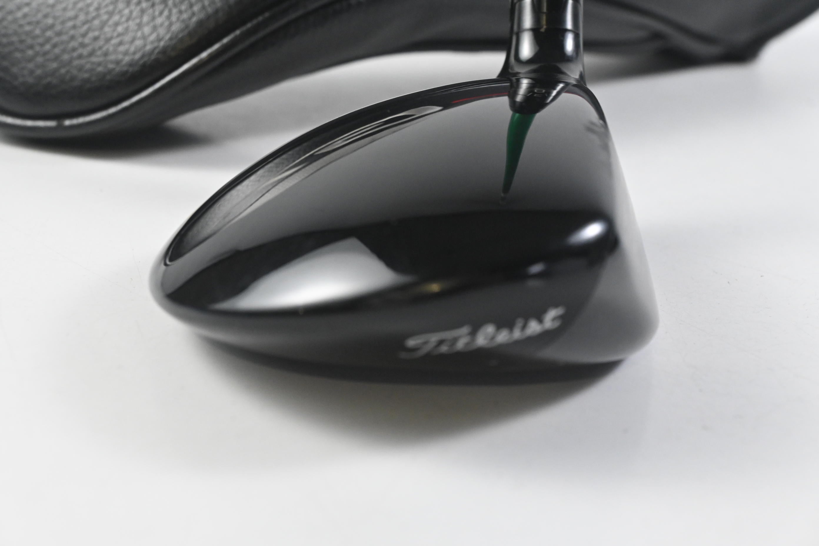 Titleist GT2 #5 Wood / 18 Degree / Regular Flex Accra GX Green 260 Shaft