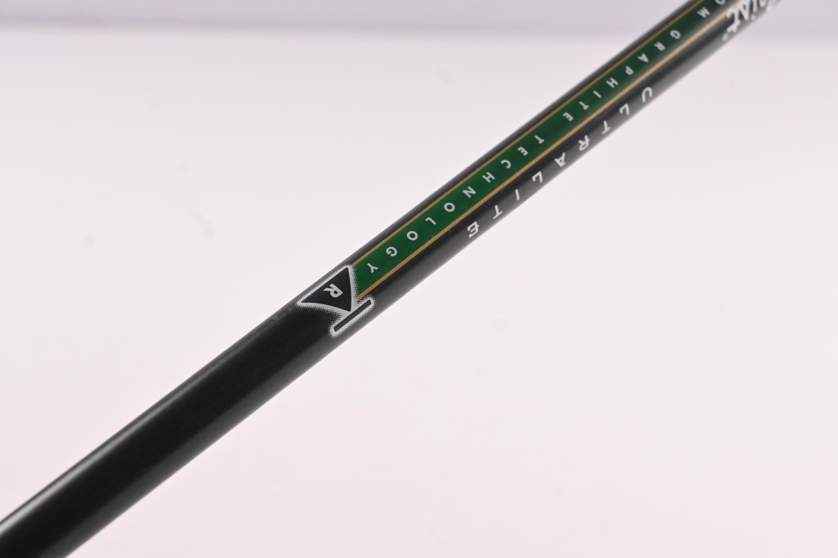 Titleist 975 D Driver / 10.5 Degree / Regular Flex Titleist Ultralite Shaft