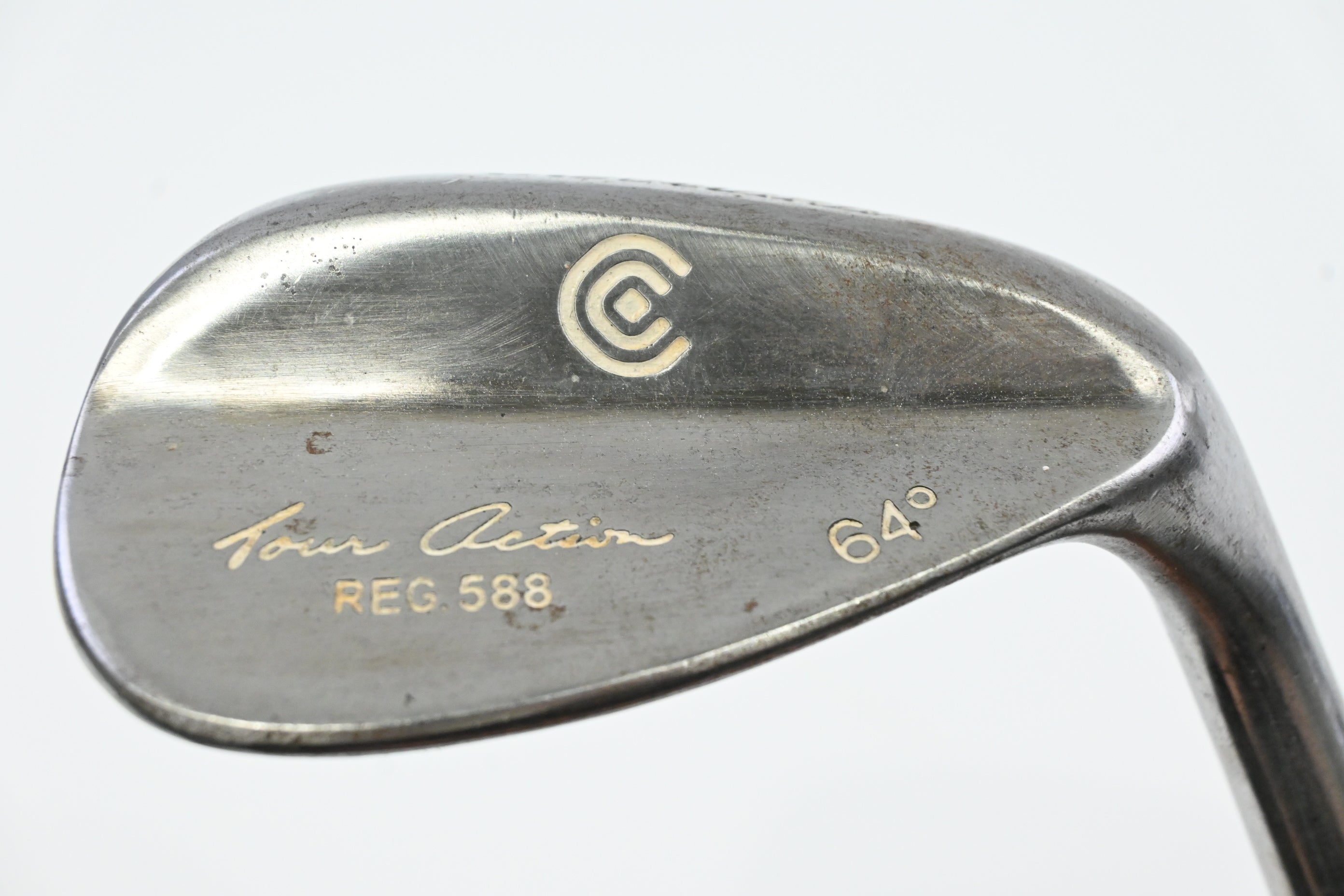 Cleveland Reg 588 RTG Lob Wedge / 64 Degree / Stiff Flex Aldila NV Shaft