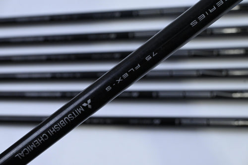 Callaway Rogue ST Max OS Irons / 5-PW+AW / Stiff Flex Tensei AV Blue 75 Shafts