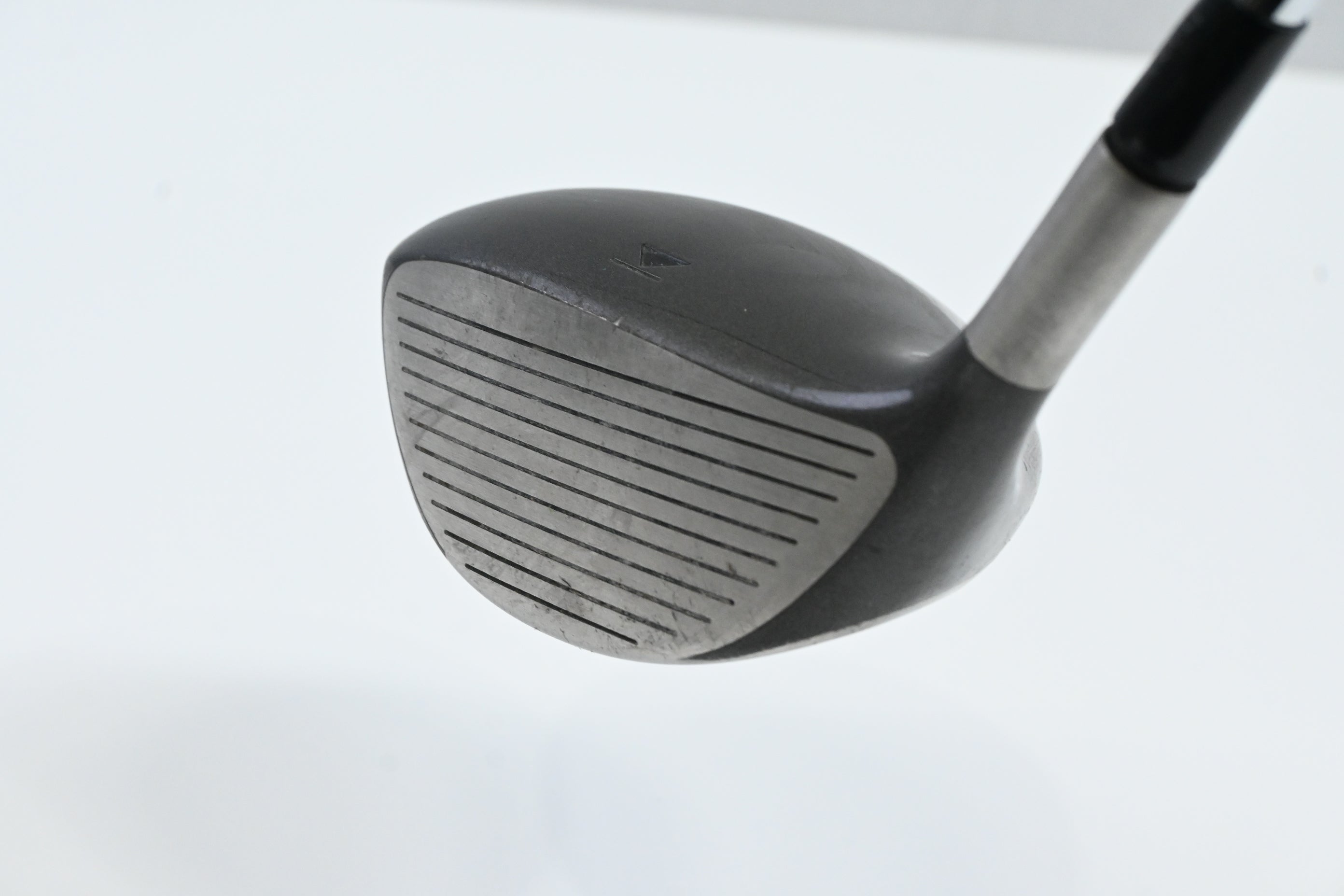 Titleist 975 D Driver / 7.5 Degree / Stiff Flex Steel Shaft