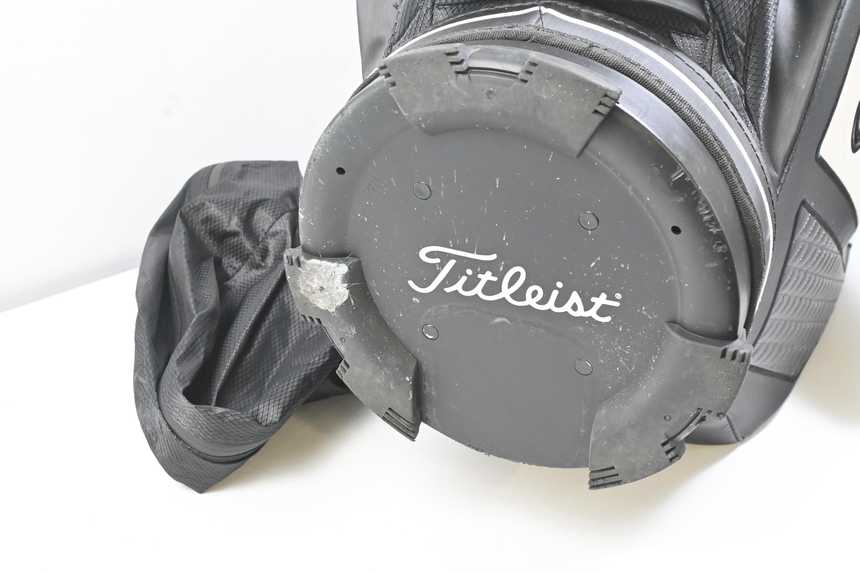 Titleist Cart Bag / 15-Way Divider / Black, White
