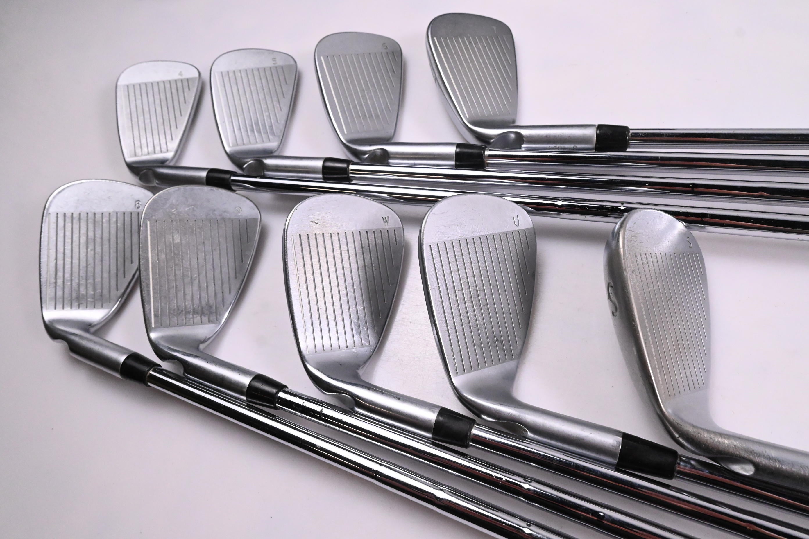 Ping i20 Irons / 4-pW+GW+SW / White Dot / Stiff Flex Ping CFS Shafts