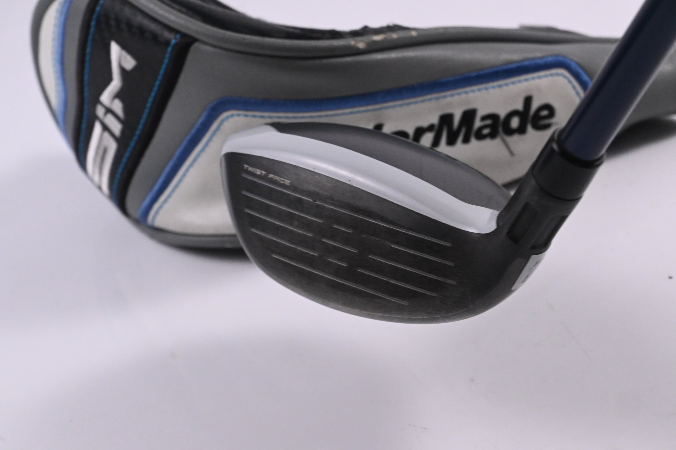 Taylormade SIM Max #3 Hybrid / 19 Degree / Stiff Flex Fujikura Ventus Blue 7