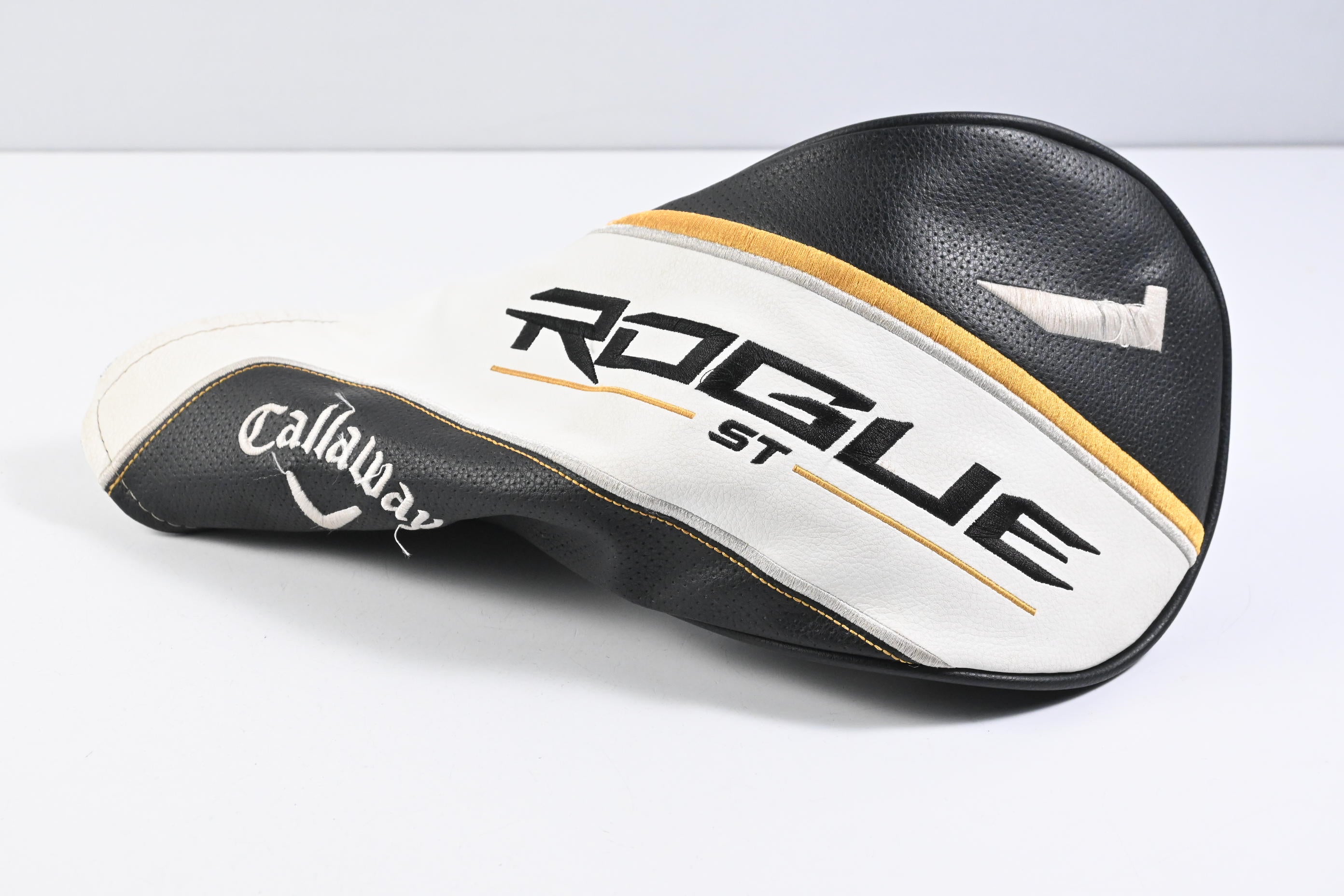 Callaway Rogue ST MAX D Driver / 10.5 Degree / Stiff Flex Tensei AV White 65