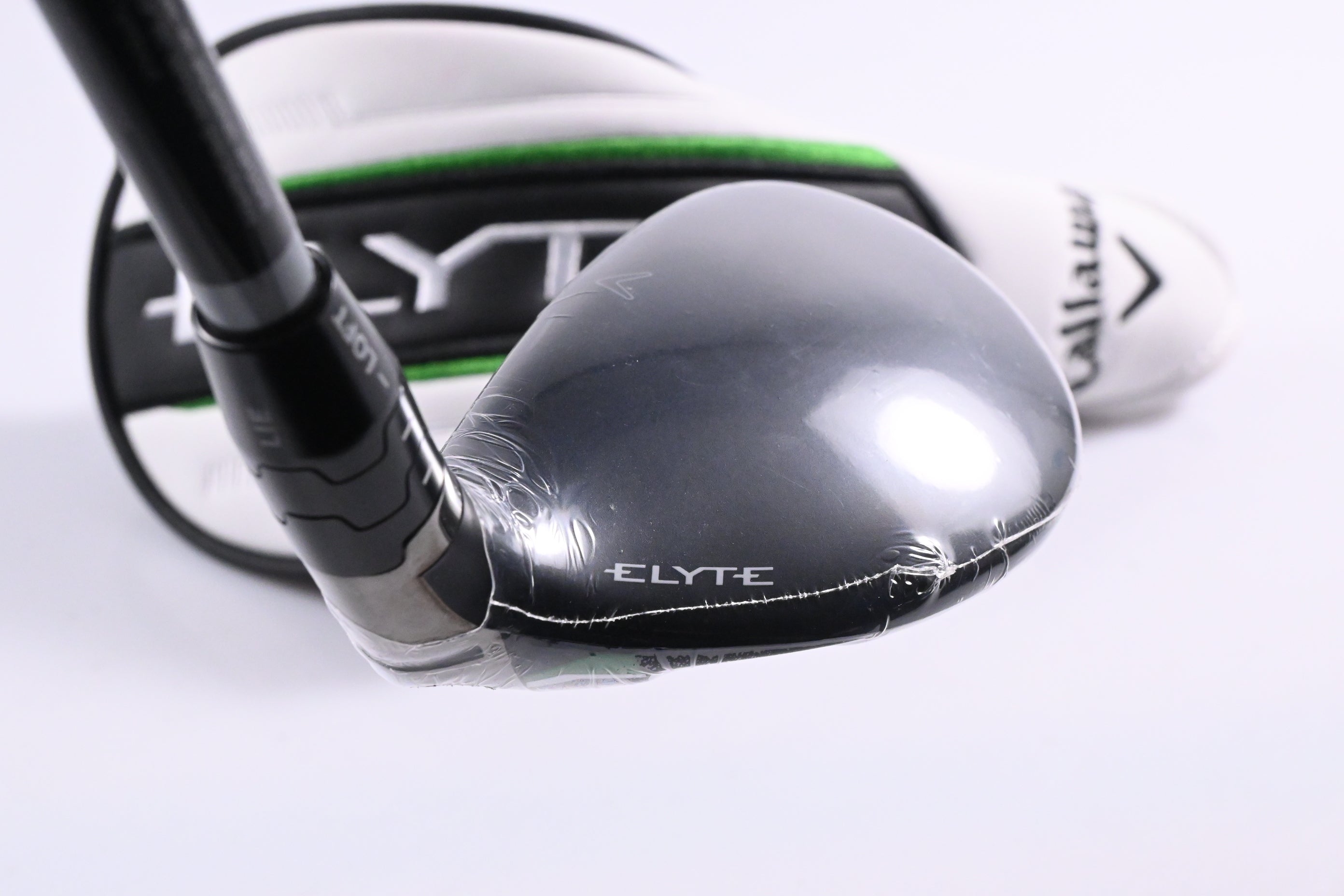 Callaway Elyte X #4 Hybrid / 21 Degree / Regular Flex Denali Charcoal 60 Shaft