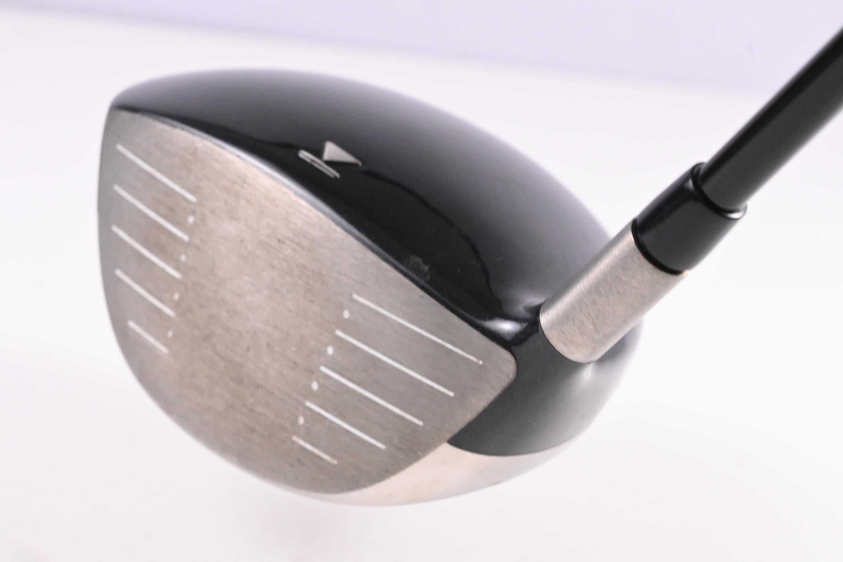 Titleist 909 D3 Driver / 10.5 Degree / Regular Flex Aldila Voodoo Shaft