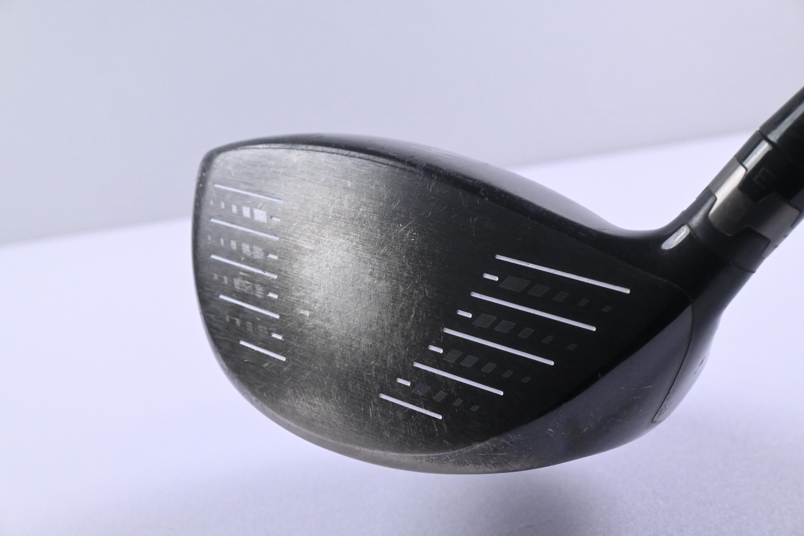 Titleist 913 D3 Driver / 9.5 Degree / Stiff Flex Aldila R.I.P. Phenom 70