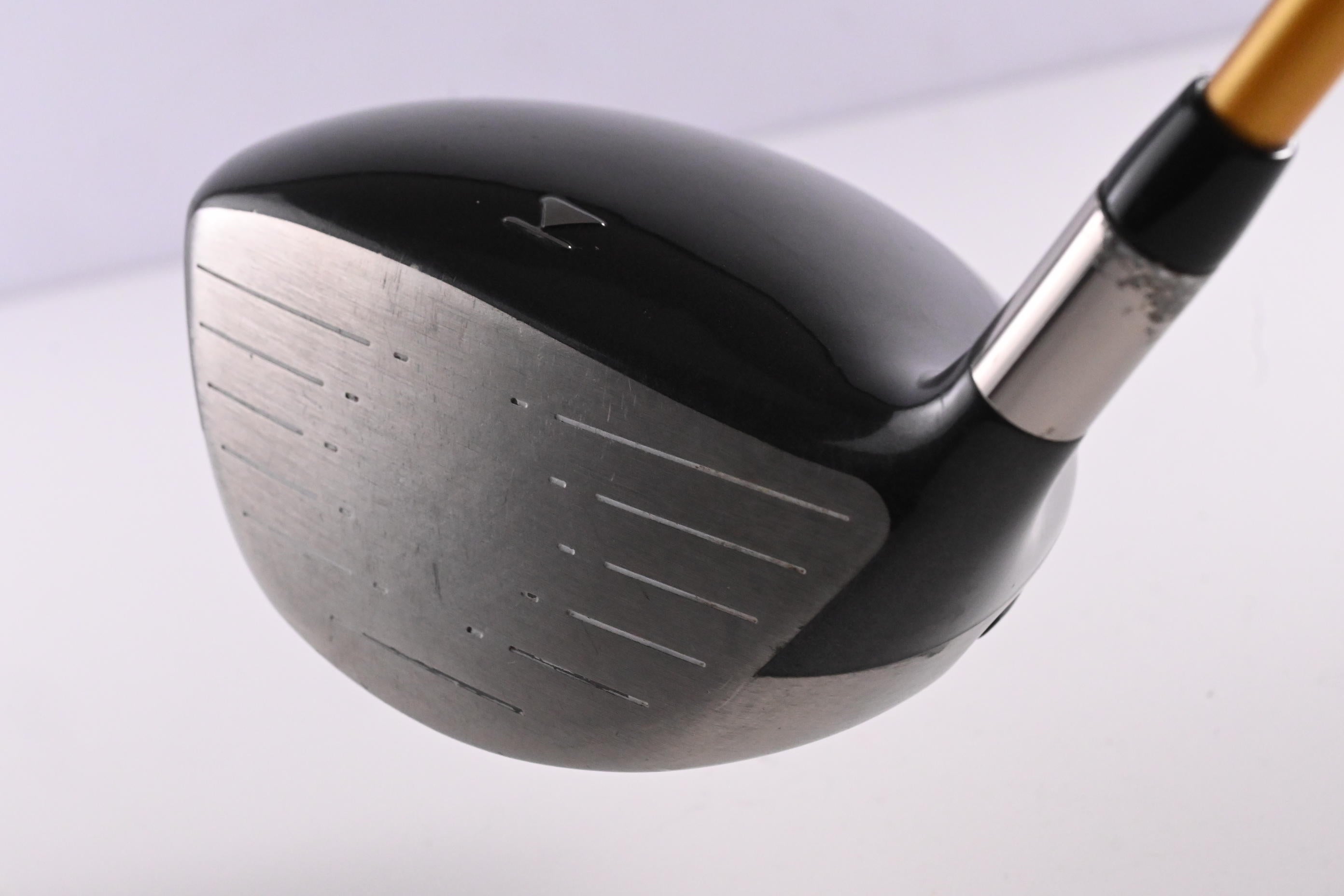 Titleist 905 R Driver / 9.5 Degree / Stiff Flex Proforce V2 Shaft