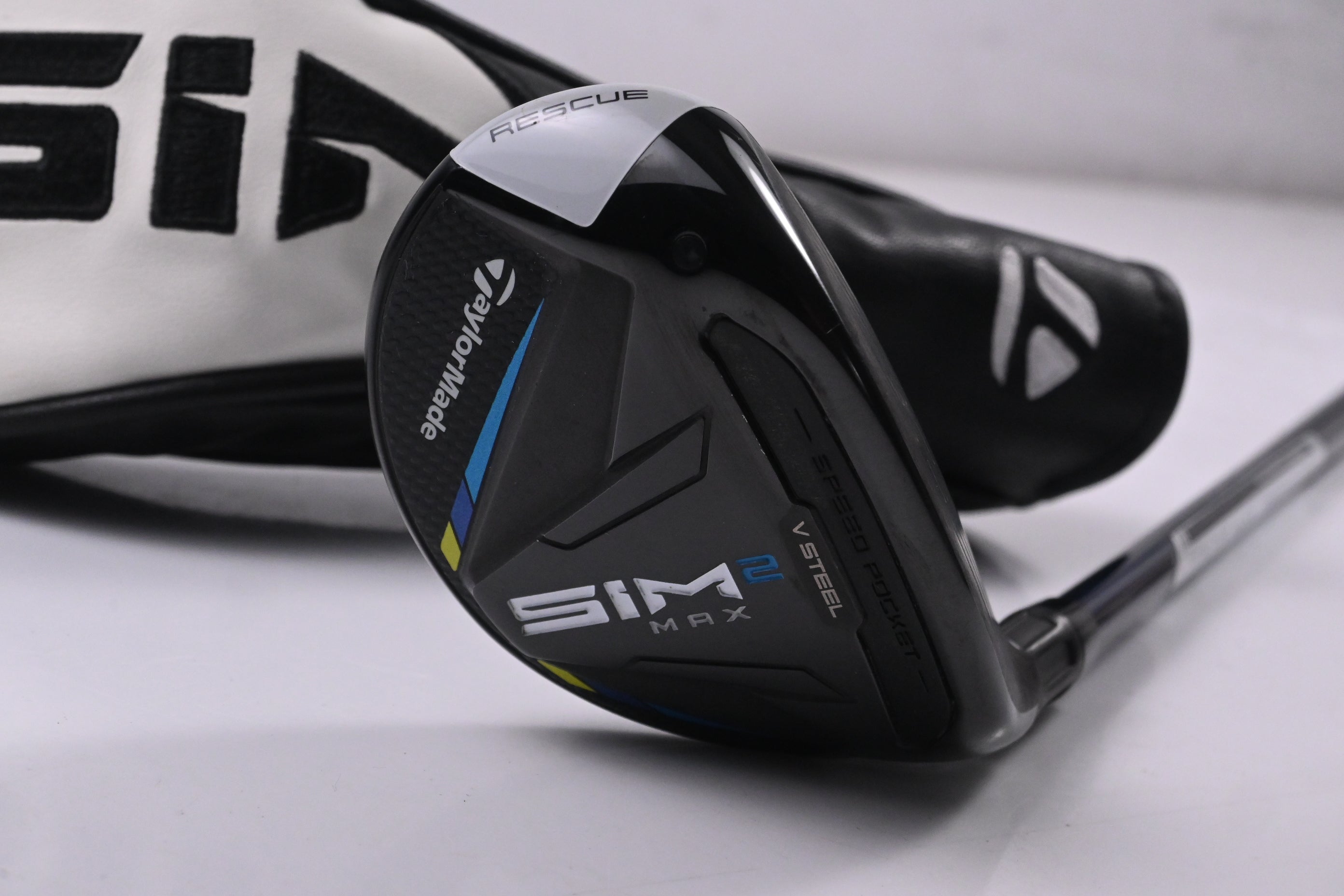 Taylormade SIM2 Max #3 Hybrid / 19 Degree / Stiff Flex Fujikura Ventus Blue 7