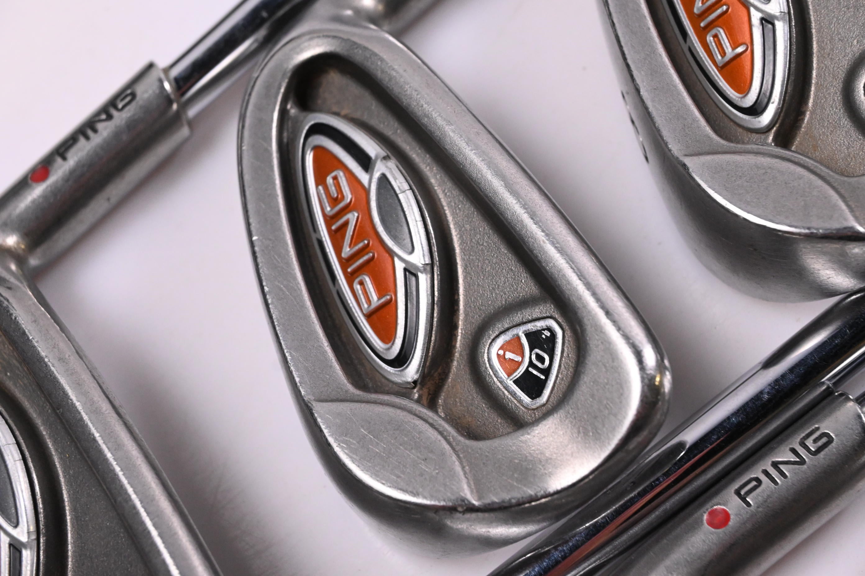 Ping i10 Irons / 6-PW+GW / Red Dot / Regular Flex Ping AWT Shafts
