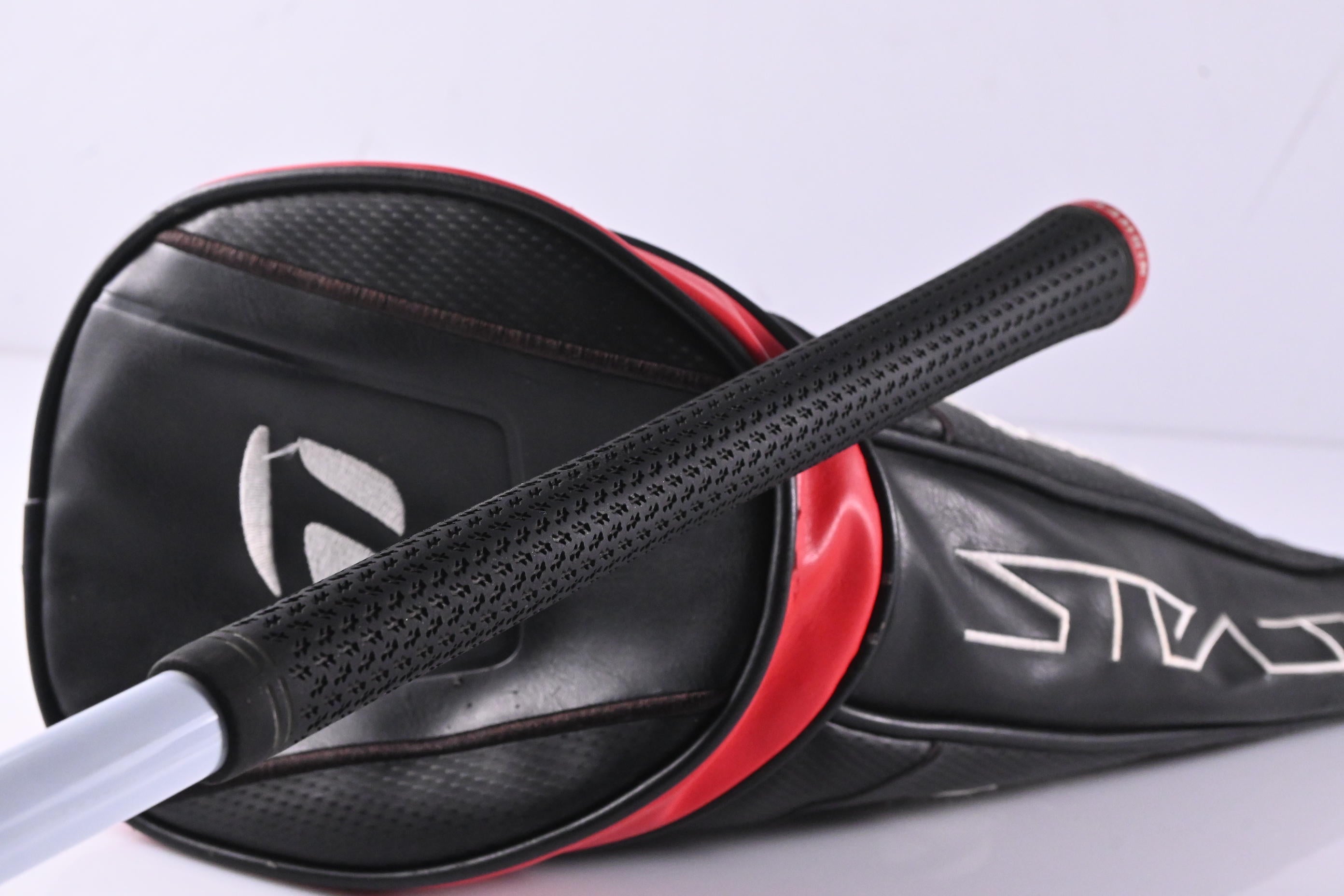 Taylormade Stealth Driver / 10.5 Degree / Senior Flex Fujikura Air Speeder 45 Shaft