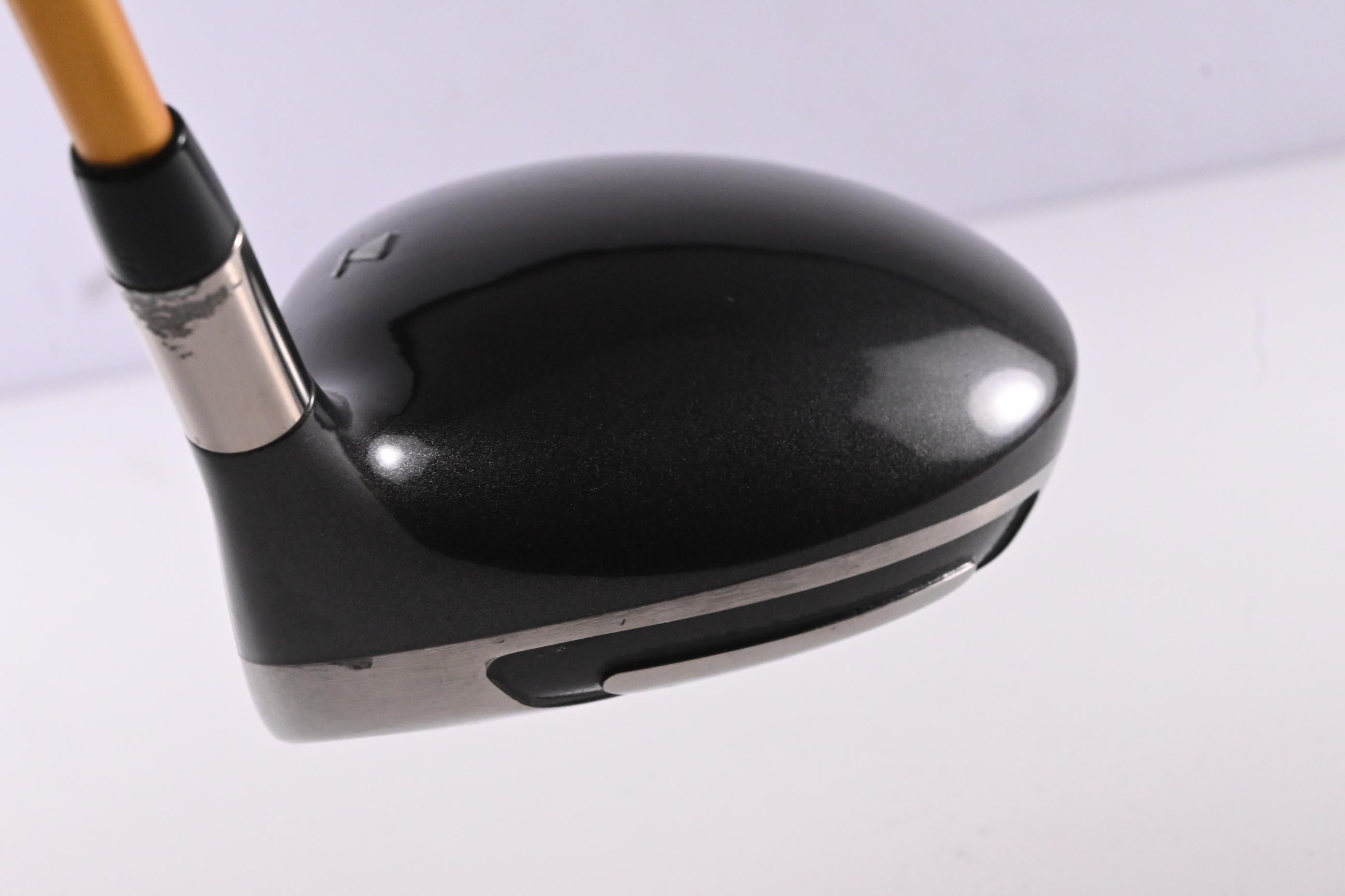 Titleist 905 R Driver / 9.5 Degree / Stiff Flex Proforce V2 Shaft