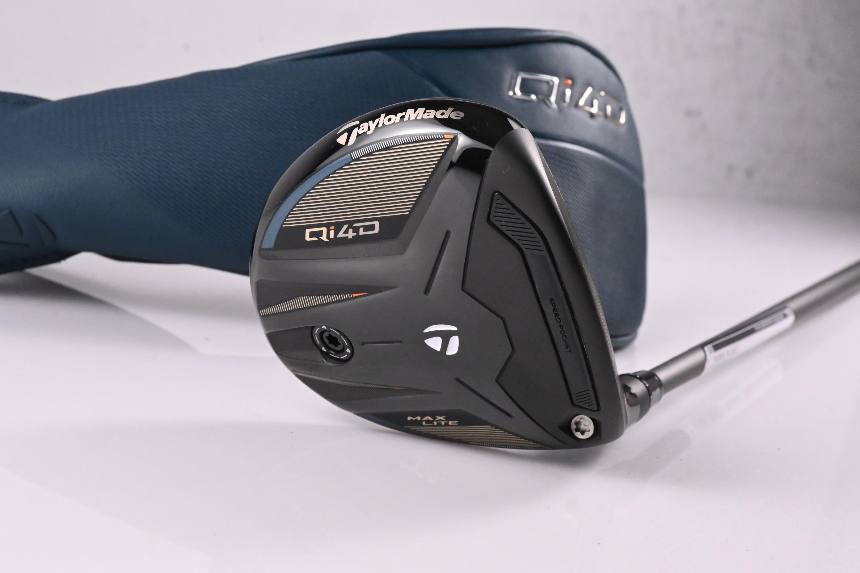 Ladies Taylormade Qi4D Max Lite #5 Wood / 18 Degree / Ladies Flex REAX 40 Shaft