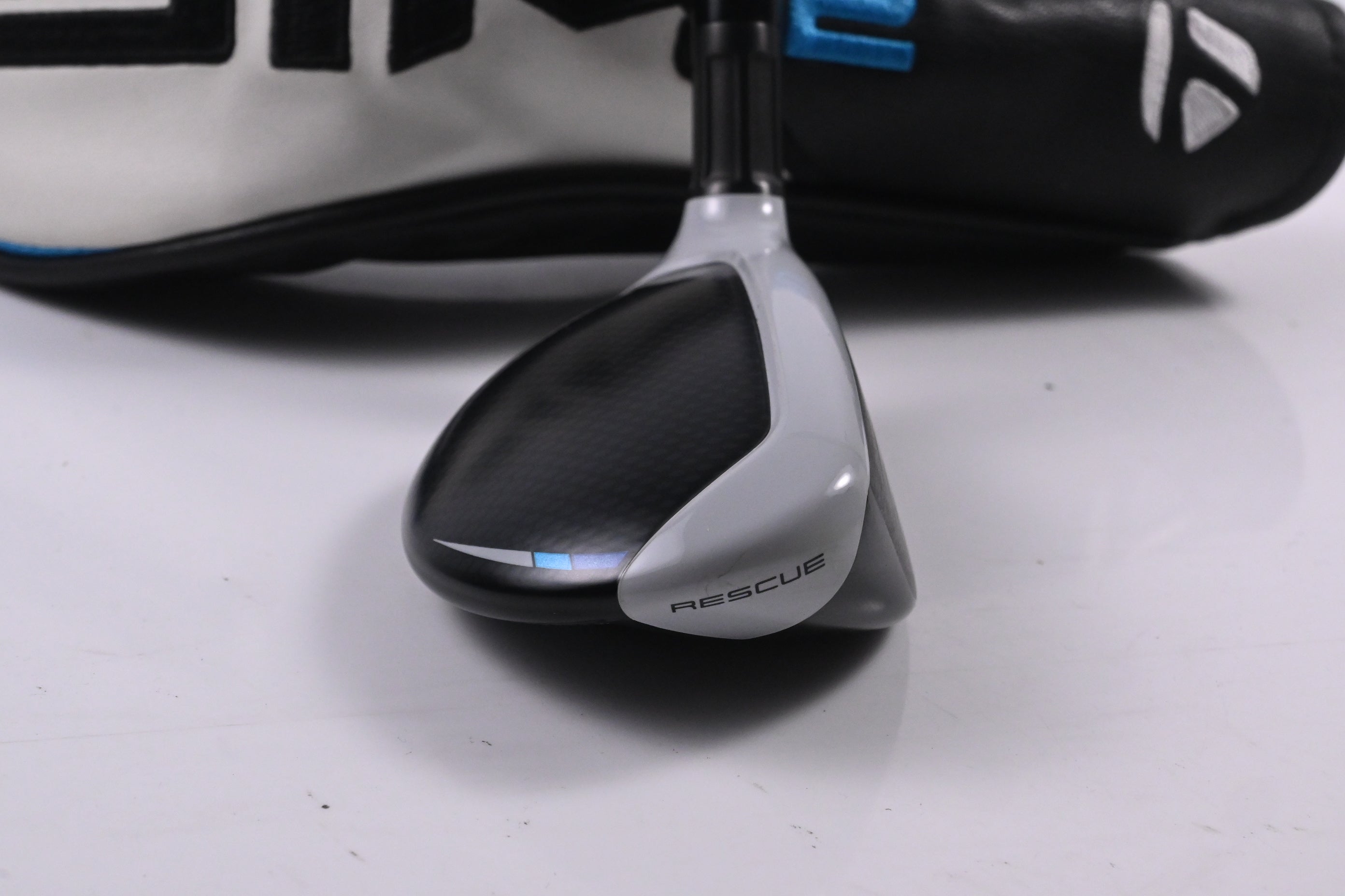 Taylormade SIM2 Max #3 Hybrid / 19 Degree / Stiff Flex Fujikura Ventus Blue 7