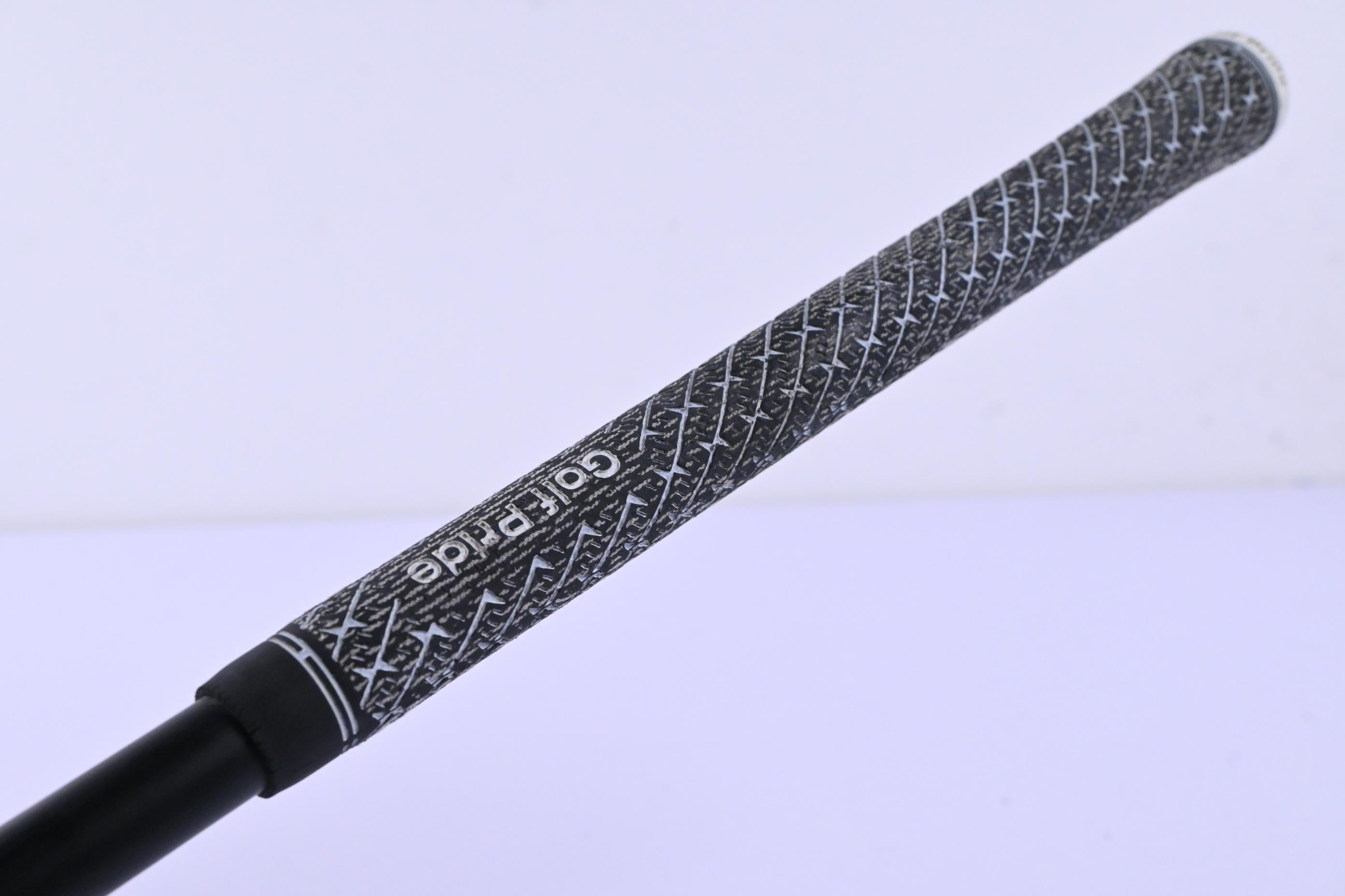 Titleist TSR2 #5 Wood / 18 Degree / Regular Flex HZRDUS CB Black 60 Shaft