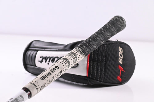 Titleist 818 H2 #3 Hybrid / 19 Degree / X-Flex Aldila Rogue M-AX 85 Shaft