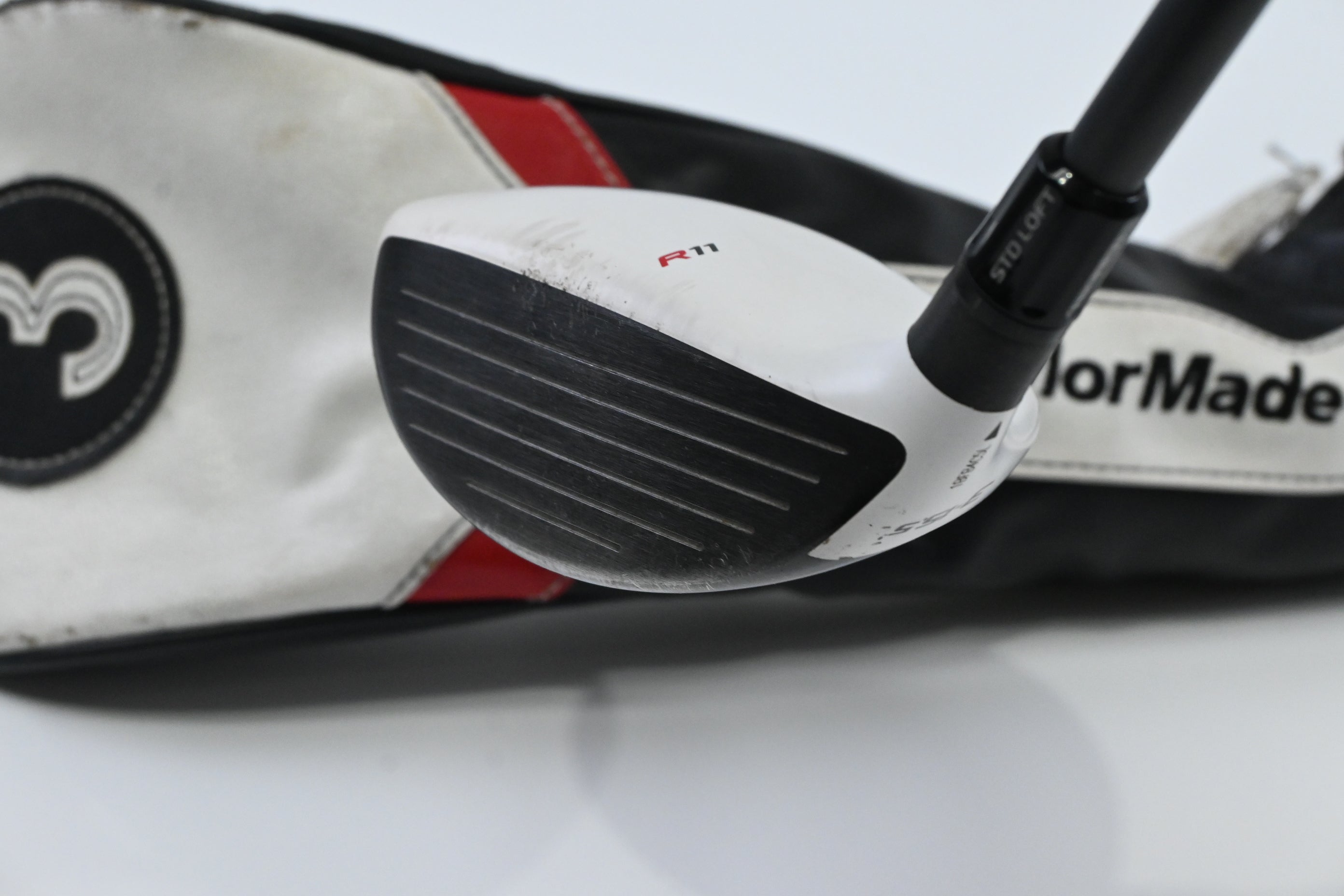 Taylormade R11S #3 Wood / 15.5 Degree / Regular Flex Aldila RIP Phenom 70 Shaft