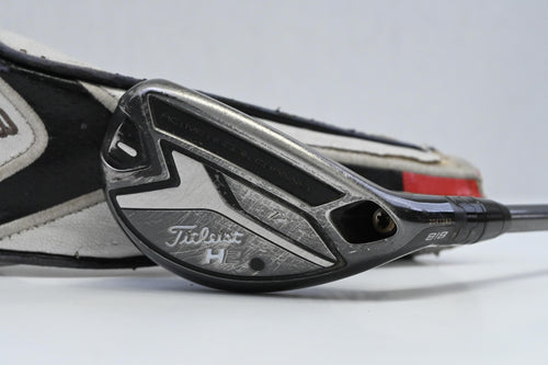 Titleist 818 H2 #2 Hybrid / 17 Degree / Stiff Flex Aldila Rogue Max 85 Shaft
