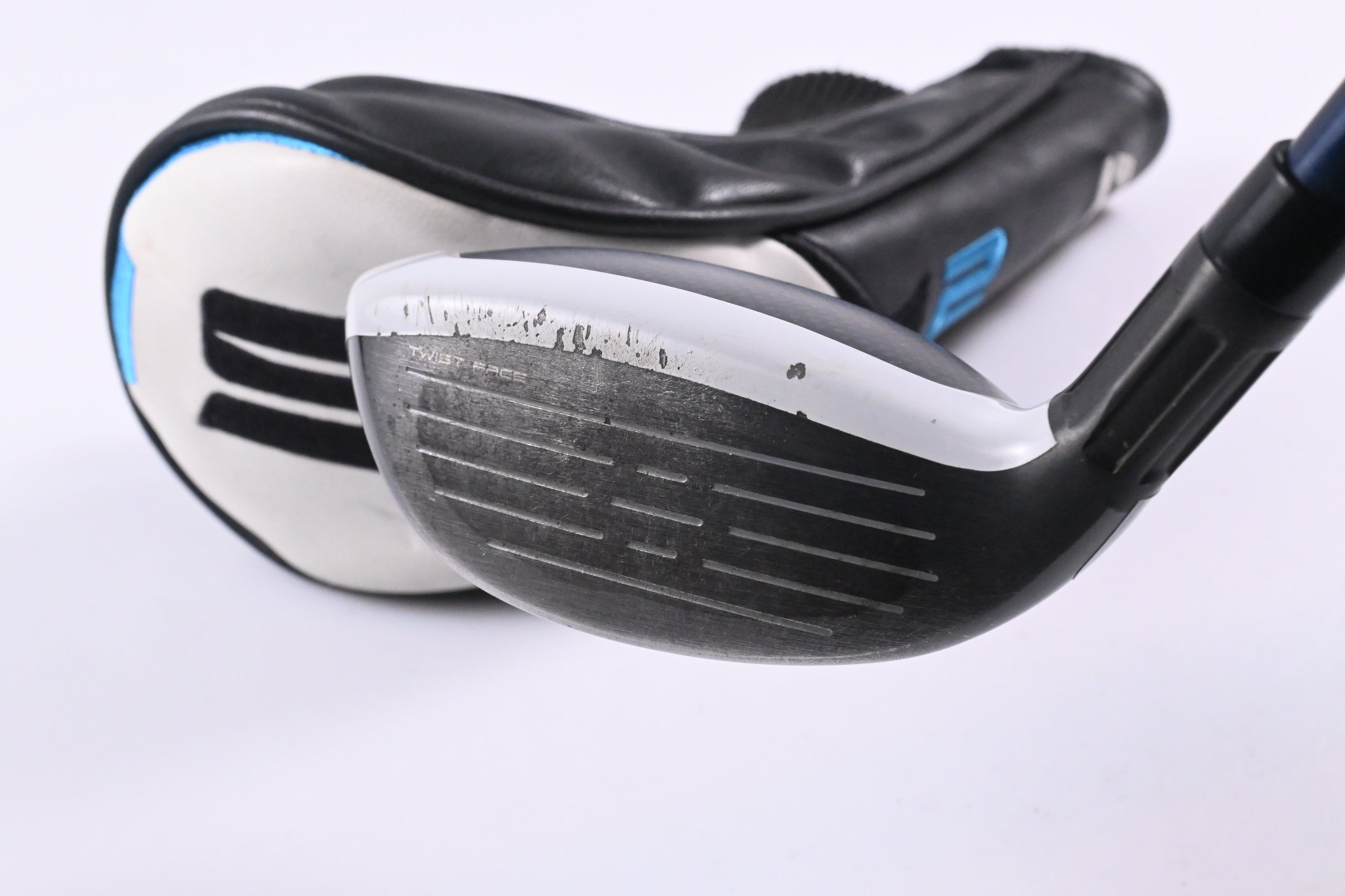 Taylormade SIM2 Max #3 Hybrid / 19 Degree / Stiff Flex Ventus Blue 7 Shaft