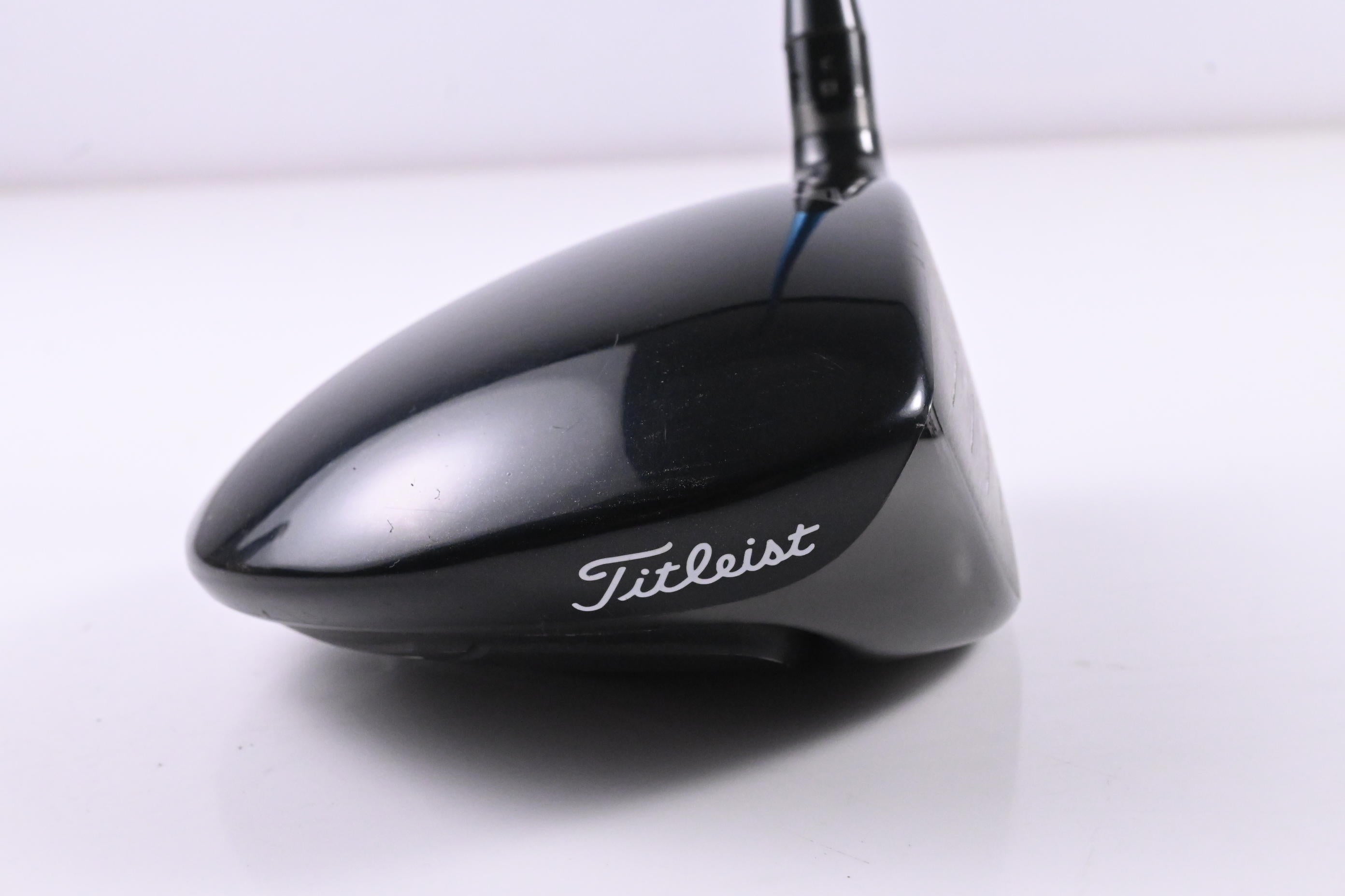 Titleist 915 D2 Driver / 9.5 Degree / Stiff Flex Prolaunch Blue 65 Shaft