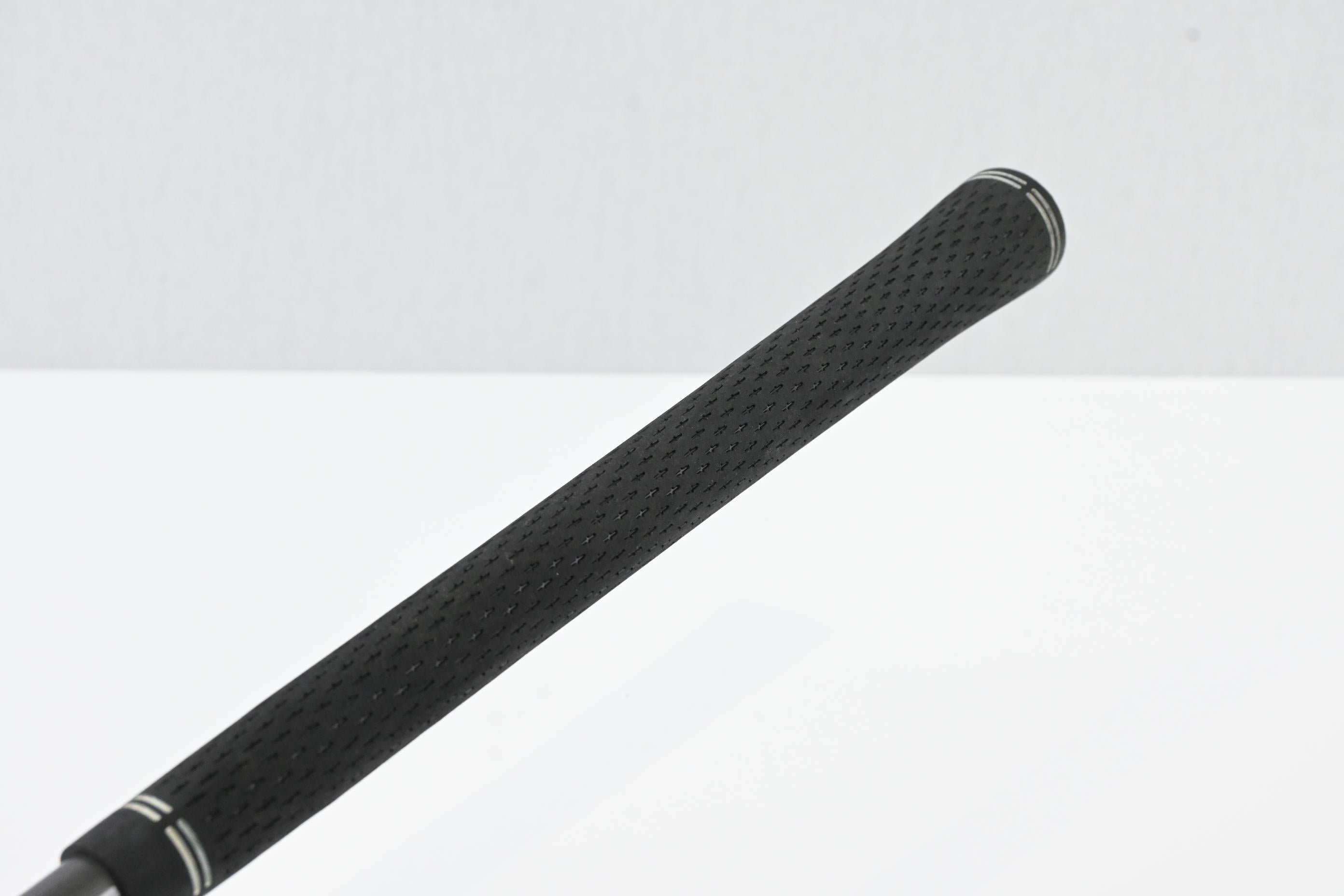 Cleveland 588 Gliderail #2 Hybrid / 18 Degree / Stiff Flex G-Tech Shaft