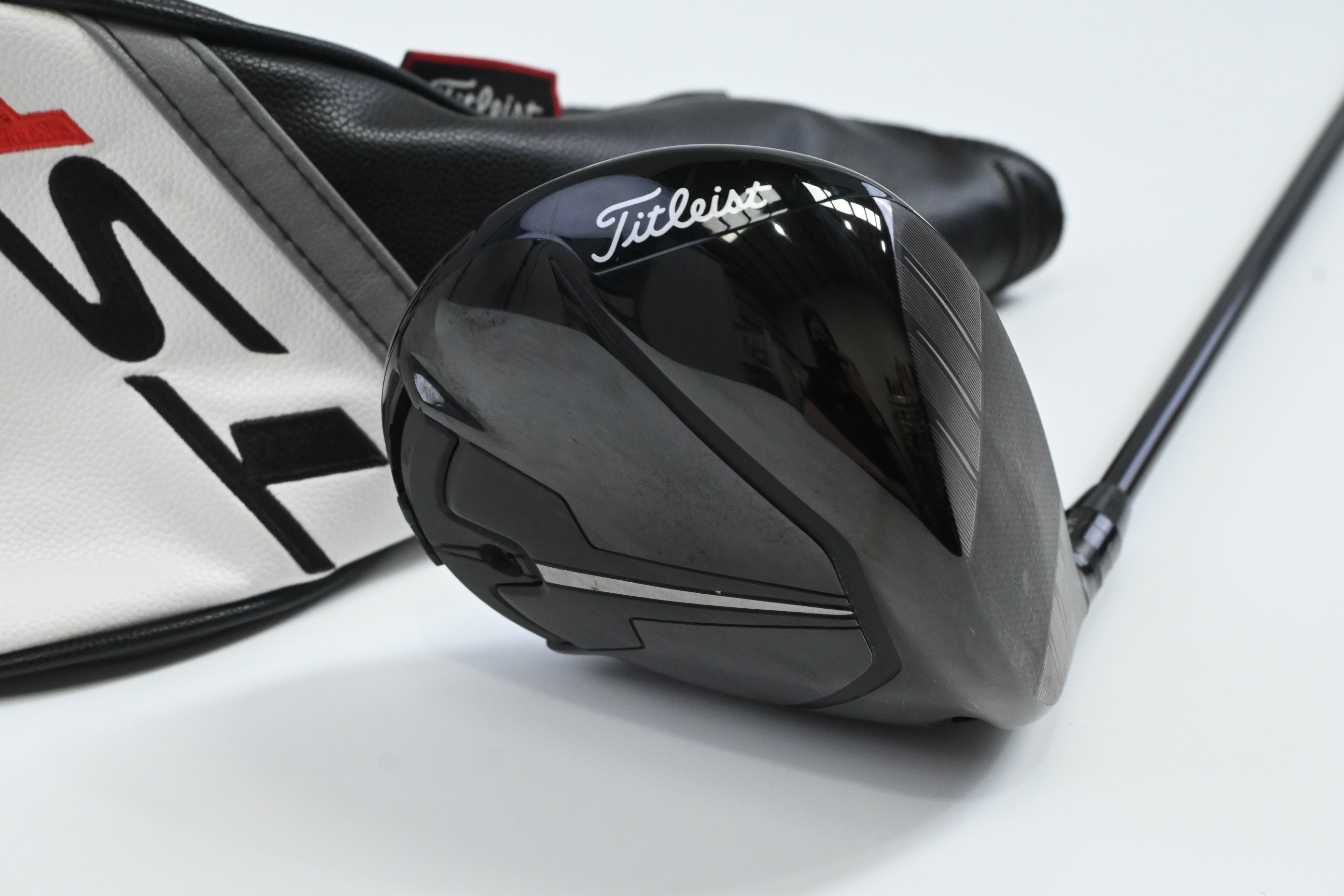 Titleist TSR3 Driver / 9 Degree / Stiff Flex Tensei AV Raw White 75 Shaft
