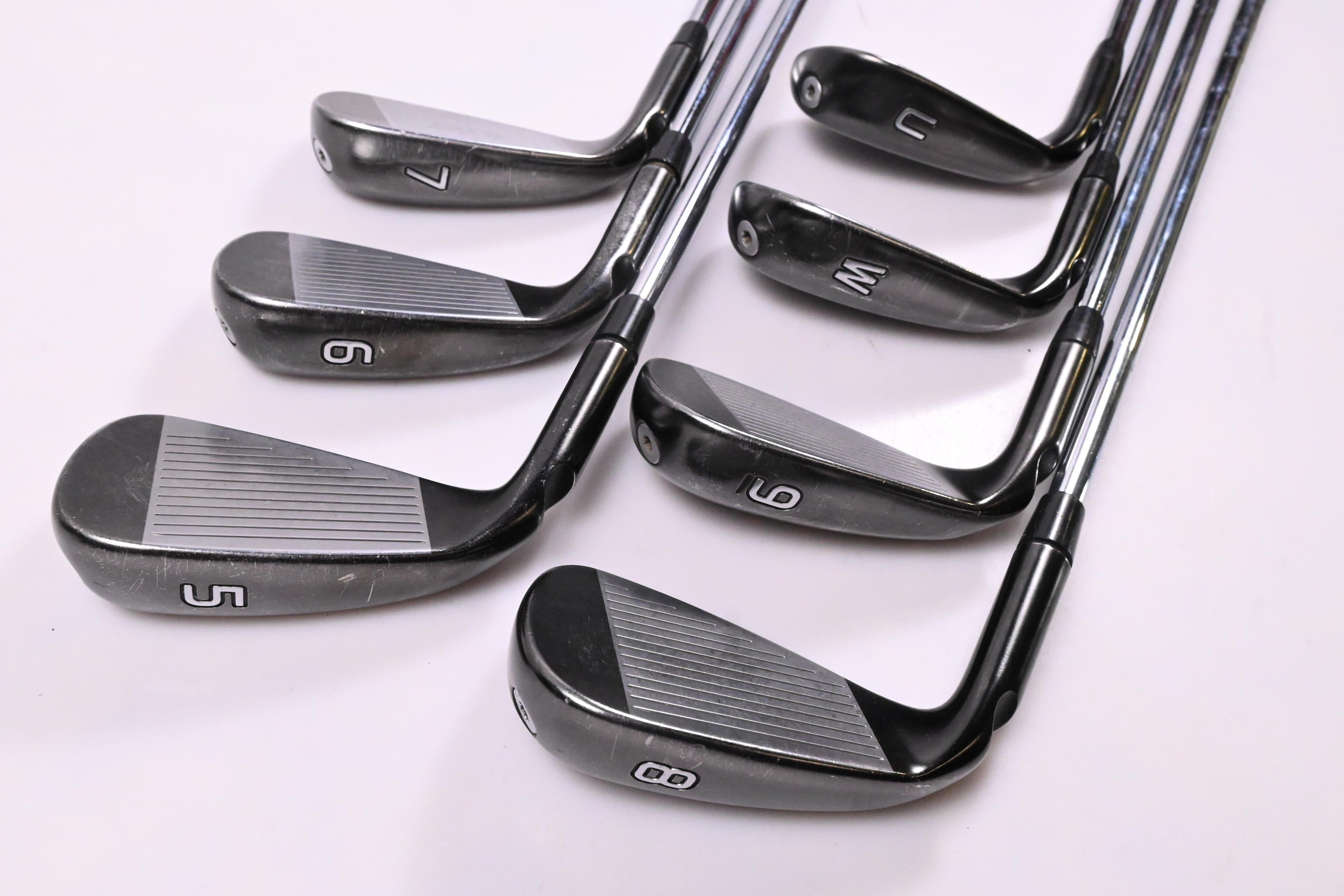Ping G710 Irons / 5-PW+GW / Regular Flex Ping AWT 2.0 Shafts