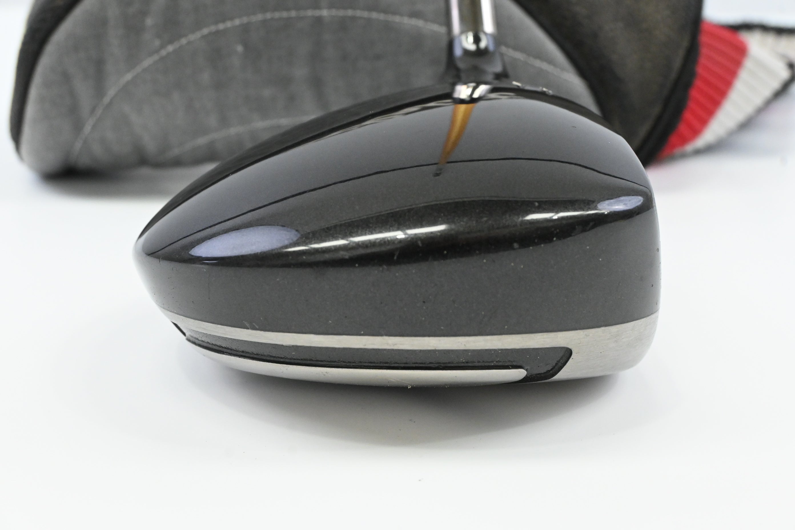Titleist 905 R Driver / 9.5 Degree / X-Flex UST Proforce V2 66 Shaft