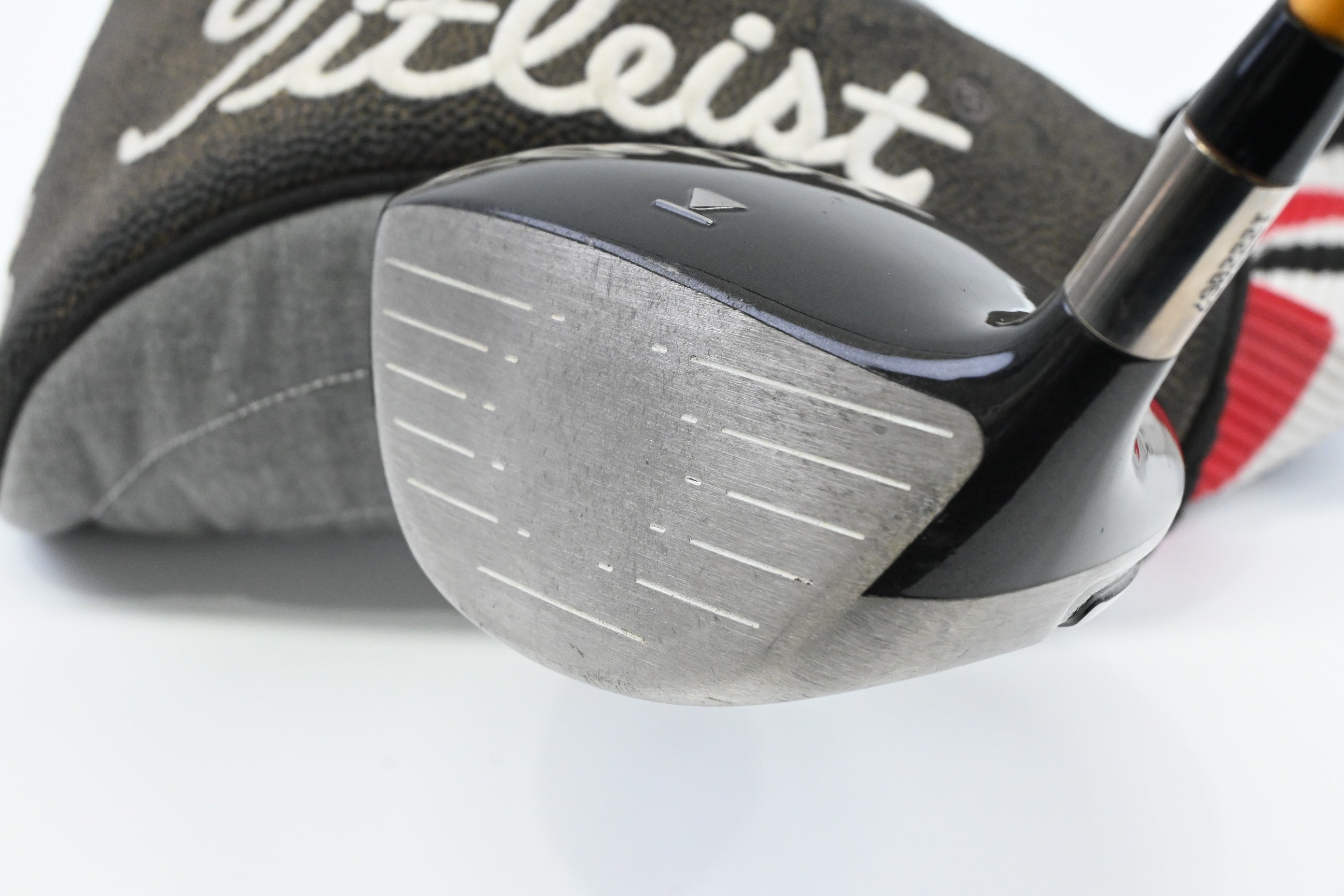 Titleist 905 R Driver / 9.5 Degree / X-Flex UST Proforce V2 66 Shaft