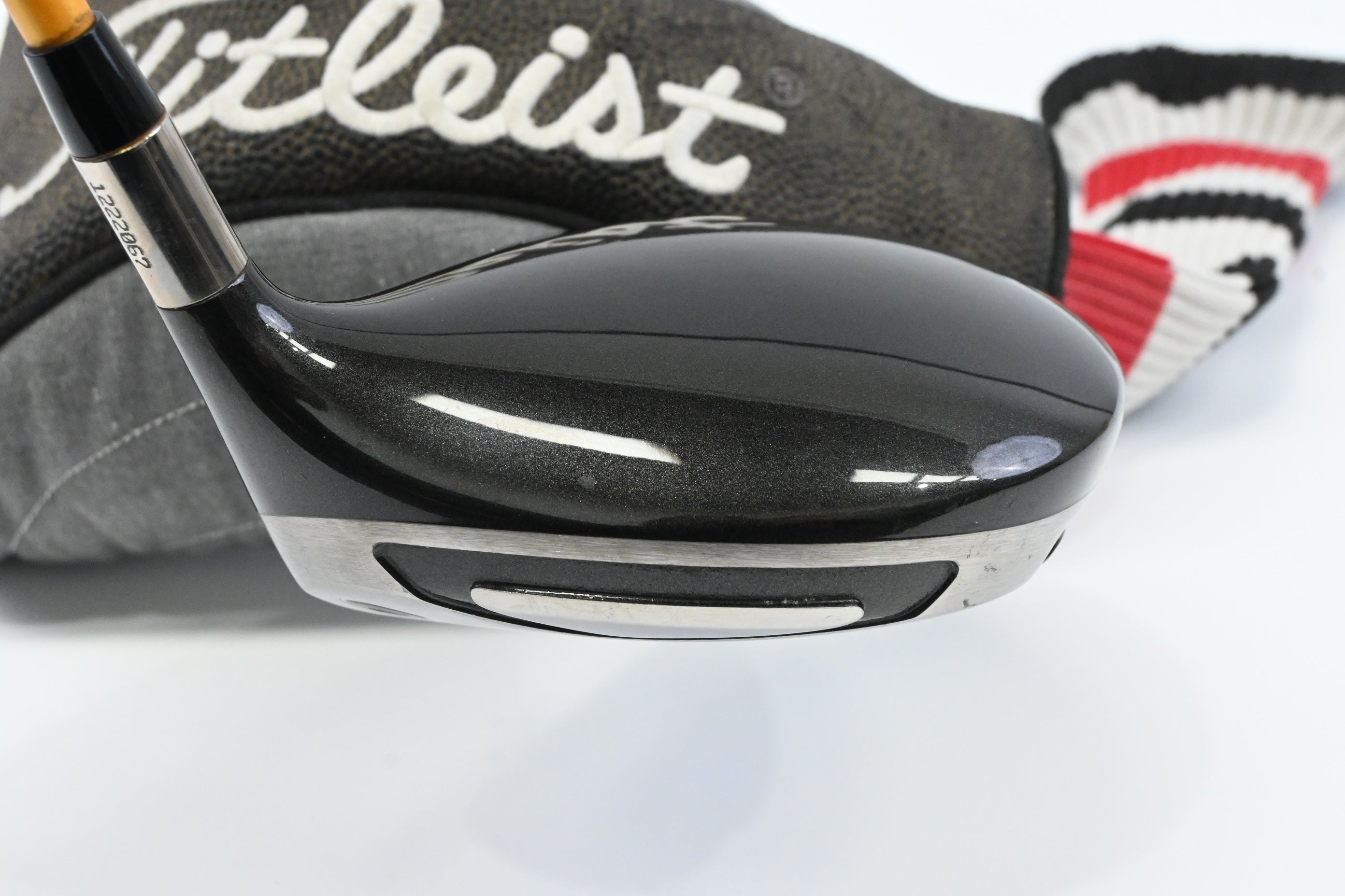 Titleist 905 R Driver / 9.5 Degree / X-Flex UST Proforce V2 66 Shaft