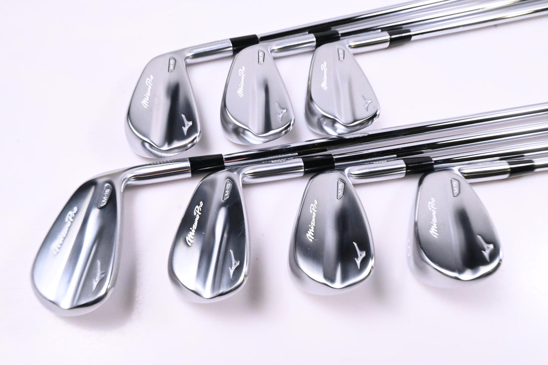 Mizuno M-15 Irons / 5-PW+GW / Regular Flex Dynamic Gold 105 R300 Shafts
