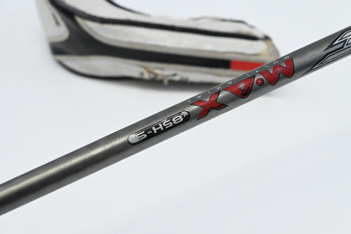 Titleist 818 H2 #2 Hybrid / 17 Degree / Stiff Flex Aldila Rogue Max 85 Shaft