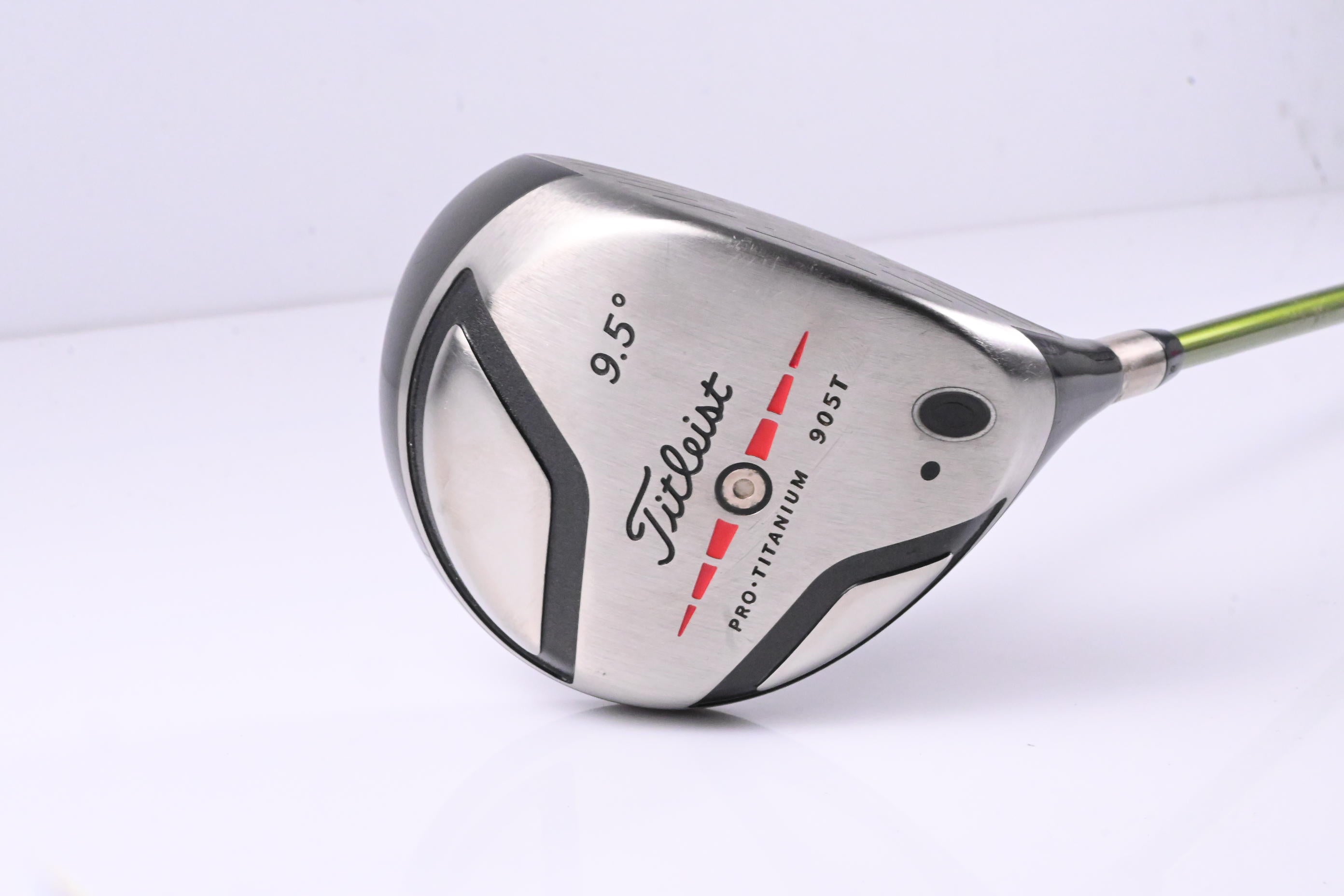Titleist 905 T Driver / 9.5 Degree / Still Flex Aldila NV Green 65