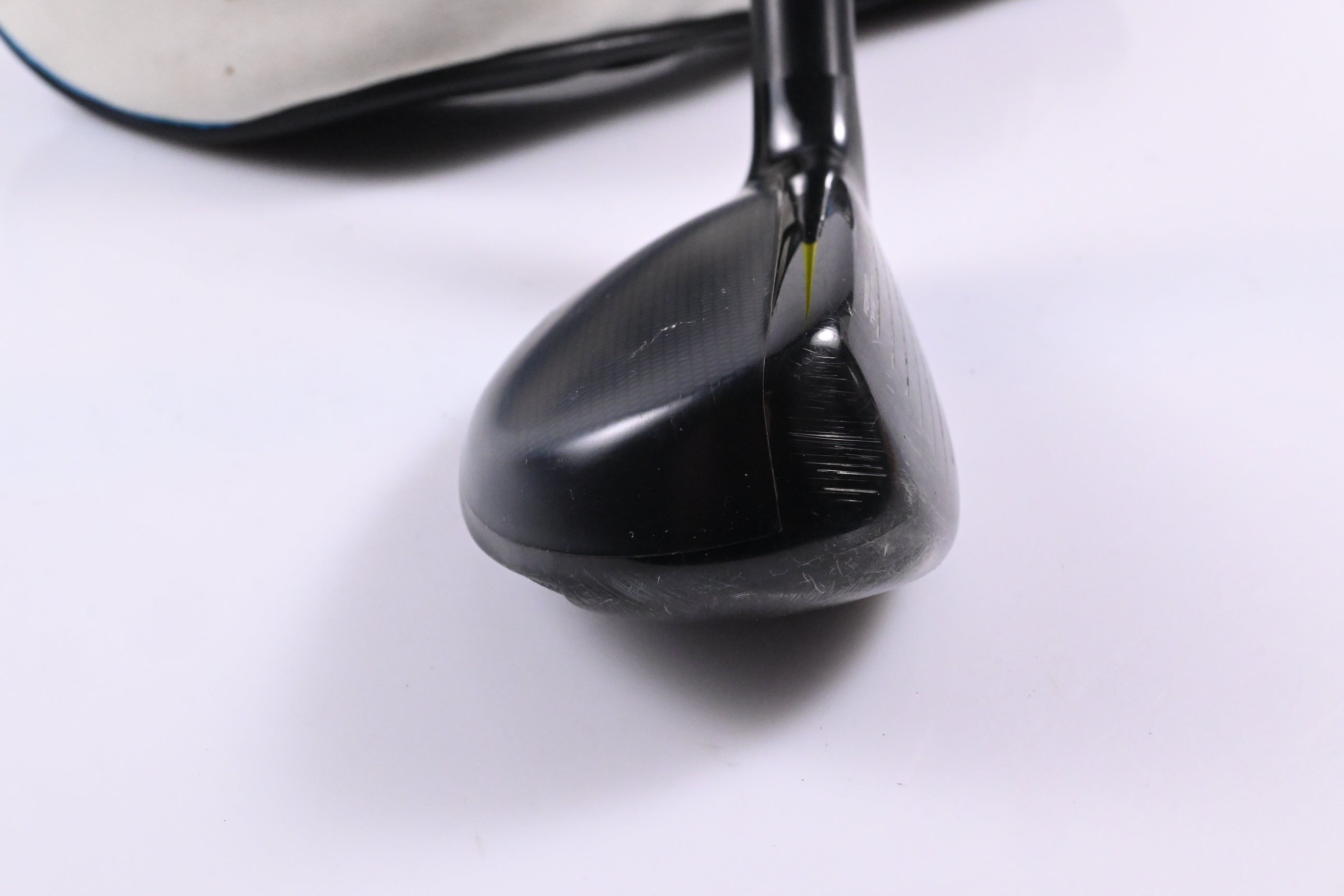 Taylormade SIM2 #4 Hybrid / 22 Degree / Stiff Flex UST Proforce V2 Yellow 85 F4